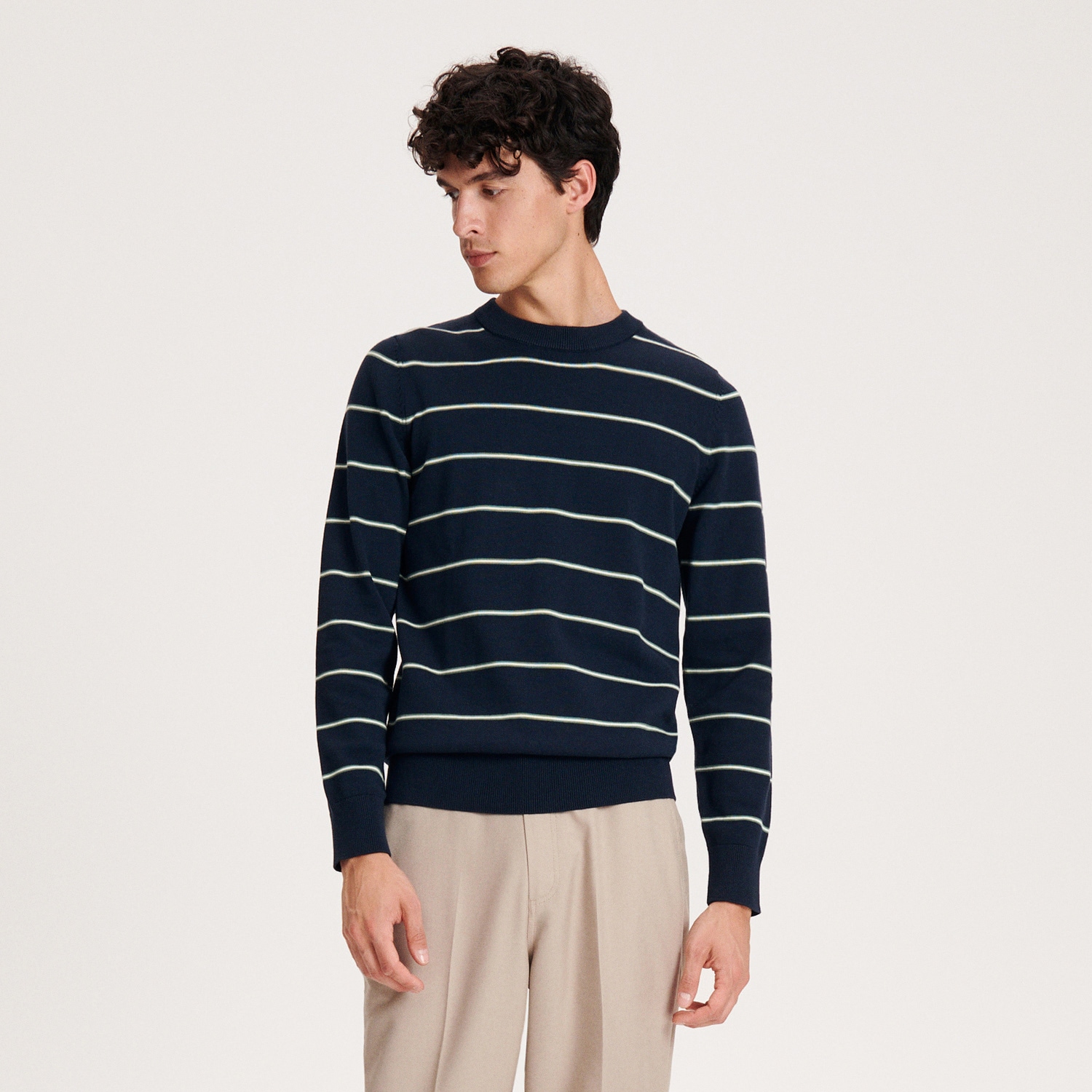 E-shop Reserved - Pásikavý sveter - Tmavomodrá