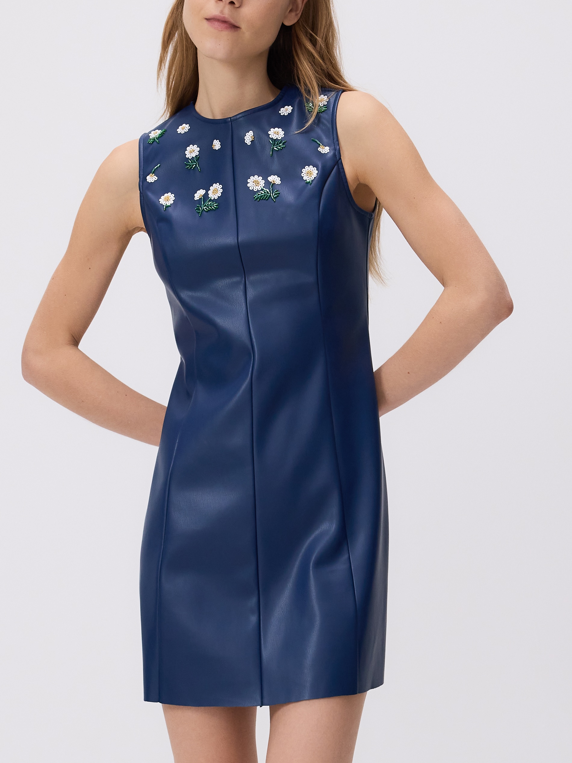 Reserved - LADIES` DRESS φωτογραφία