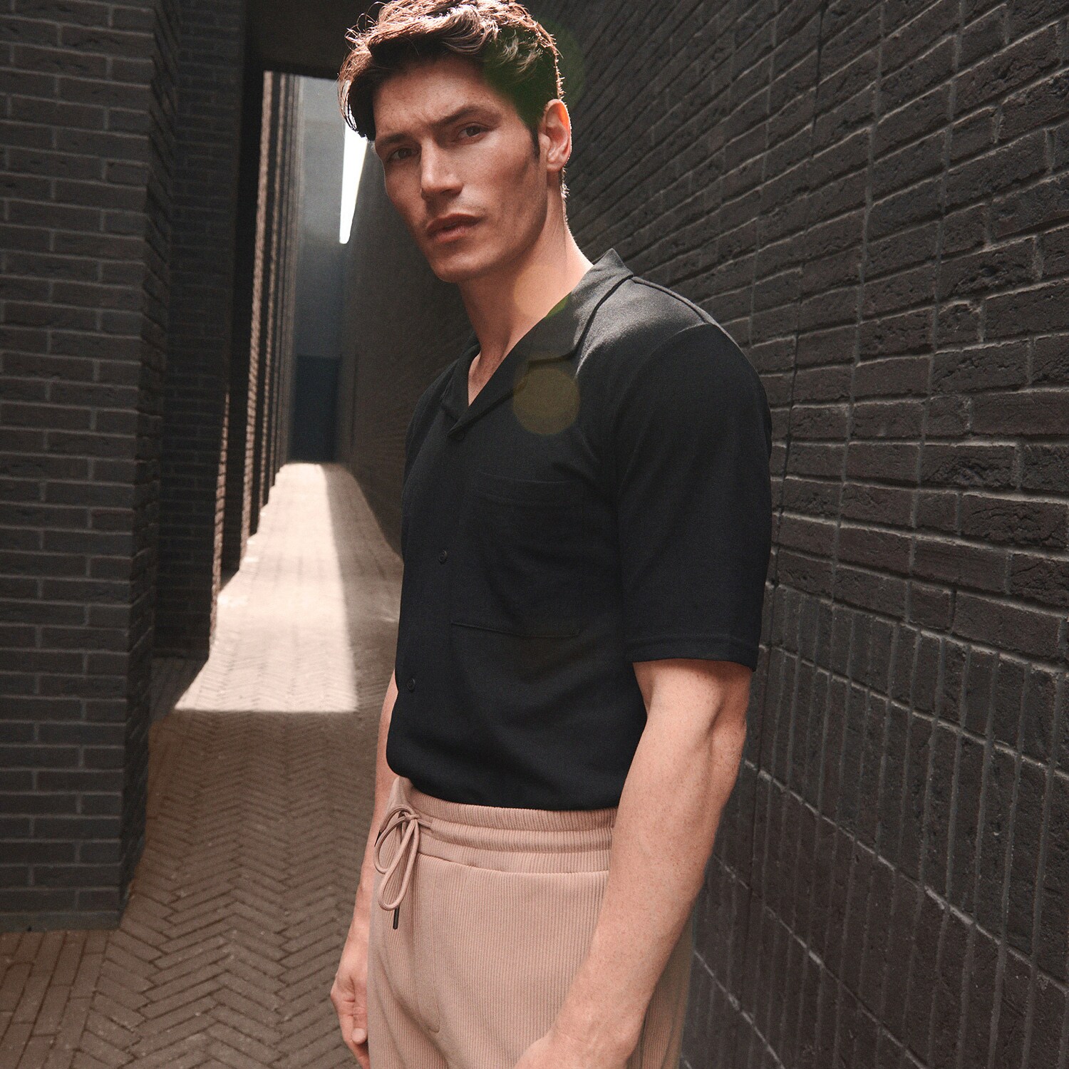 Reserved – Pantaloni carrot fit – Bej bej imagine noua 2022