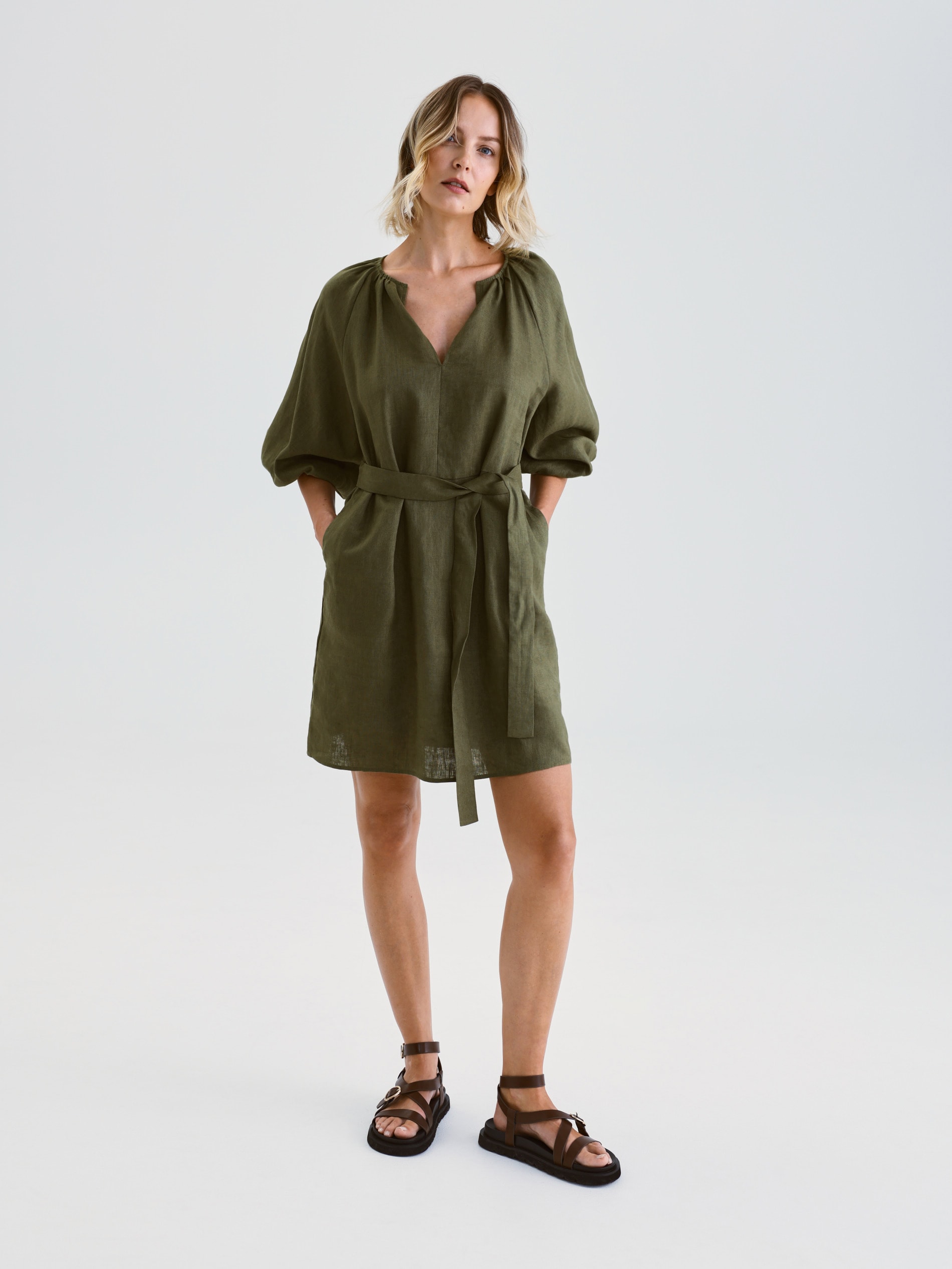 Reserved - LADIES` DRESS φωτογραφία