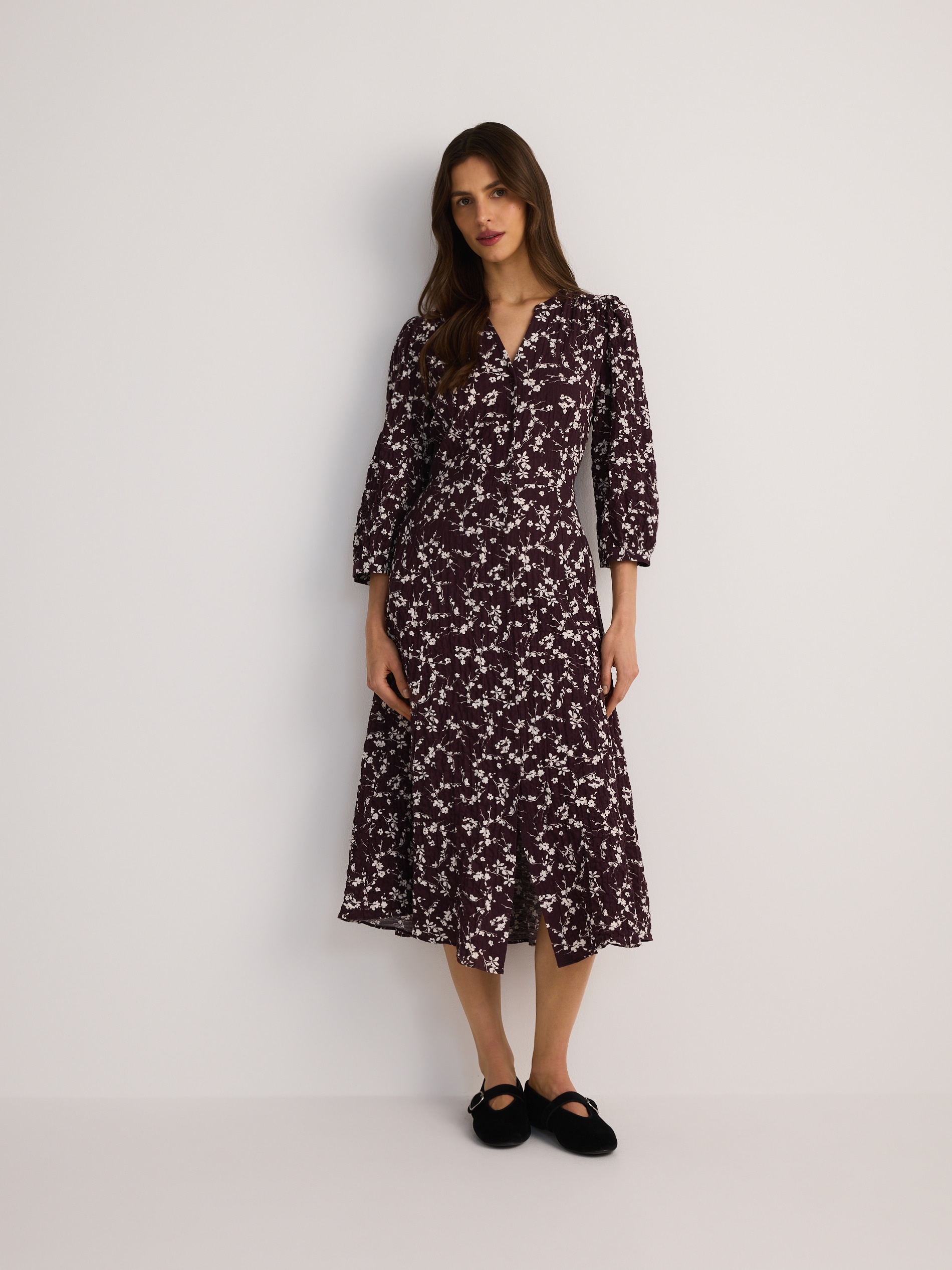 Reserved - LADIES` DRESS φωτογραφία