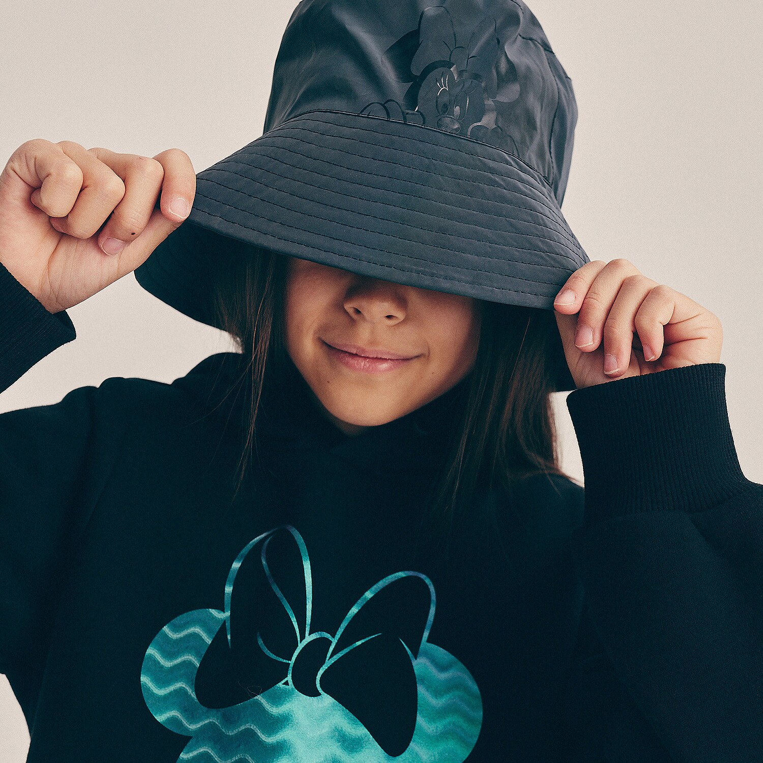 Reserved – Pălărie Minnie Mouse reflectorizantă – Gri garment imagine noua 2022