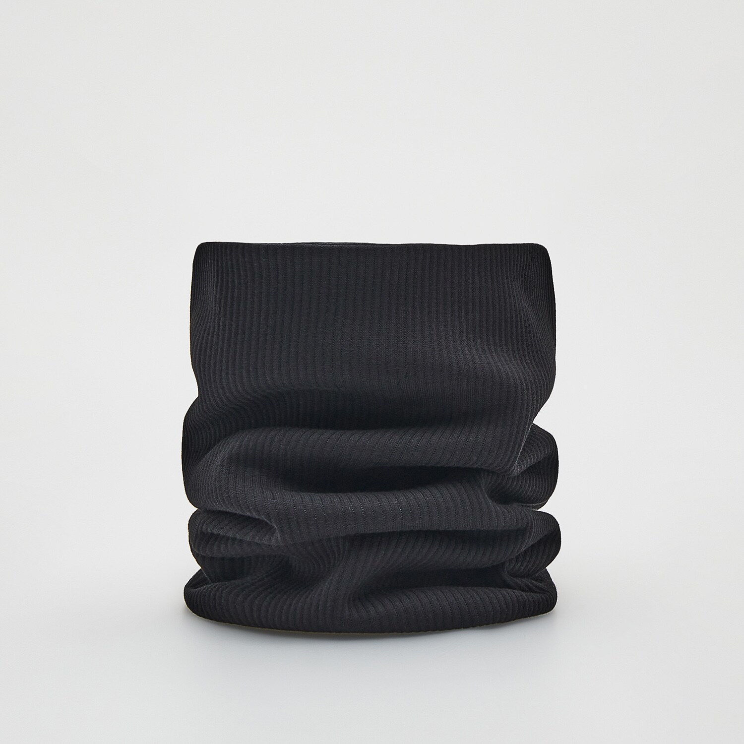 Reserved – Eșarfă circulară din tricot striat – Negru Boy imagine noua 2022