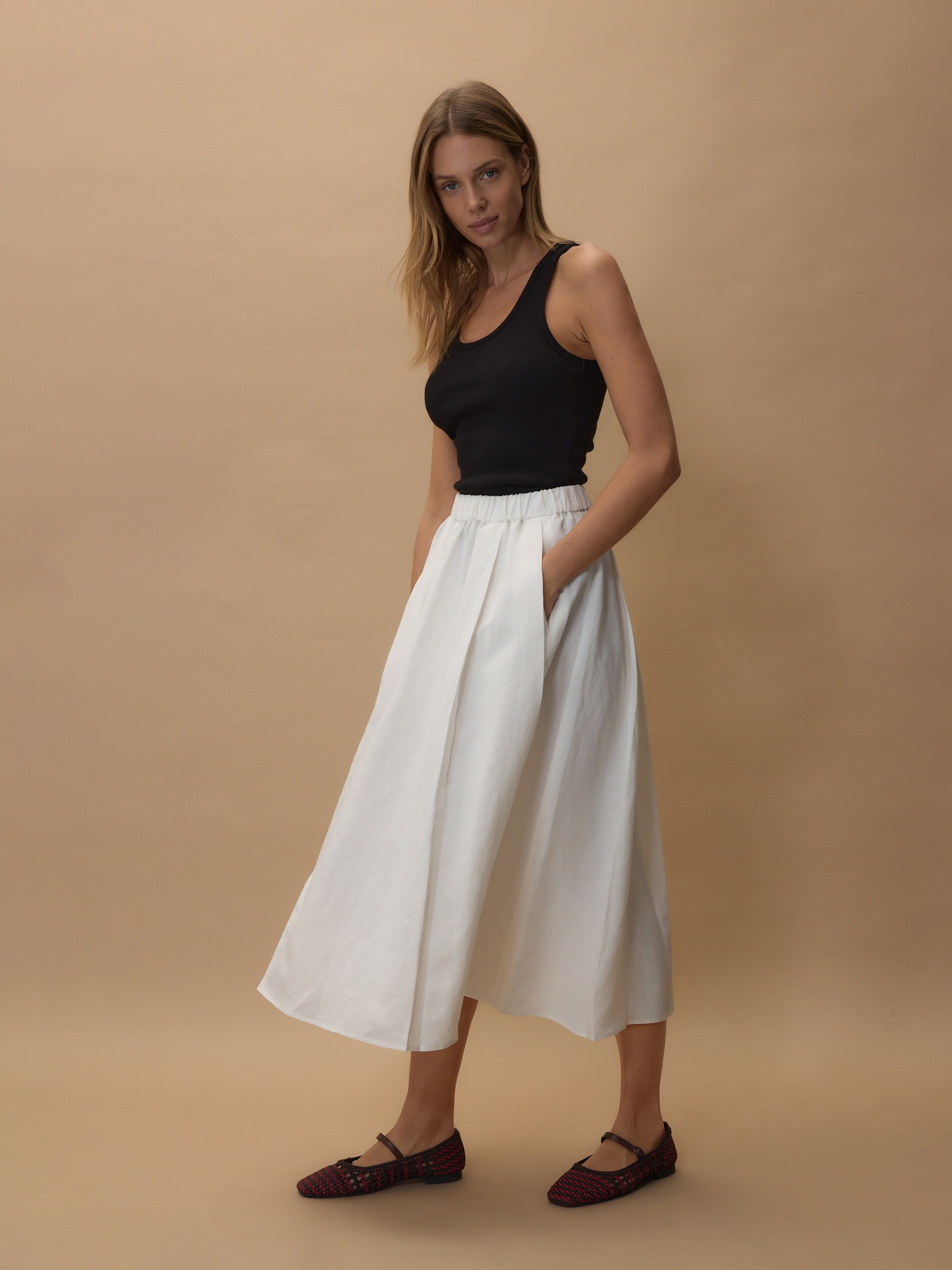 Reserved - LADIES` SKIRT φωτογραφία