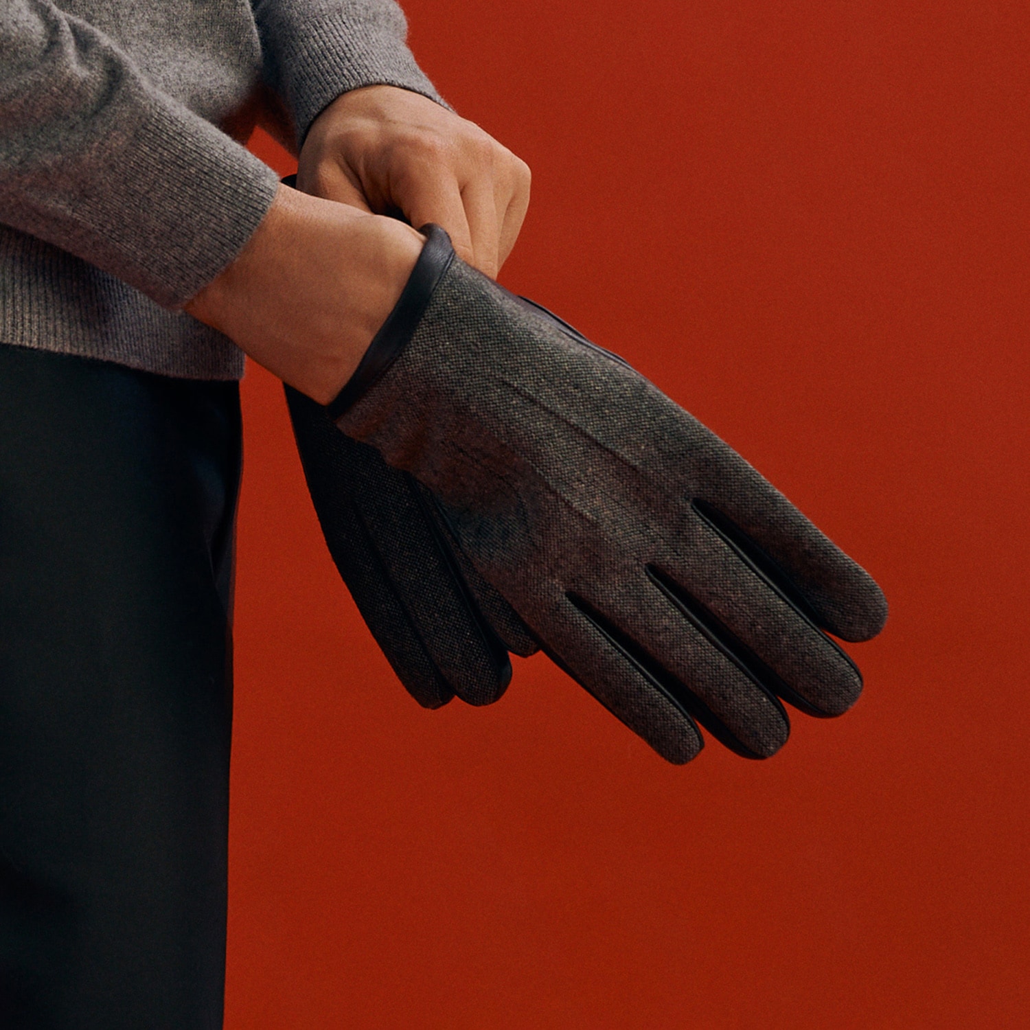 Levně Reserved - Kožené rukavice s texturou - Černý