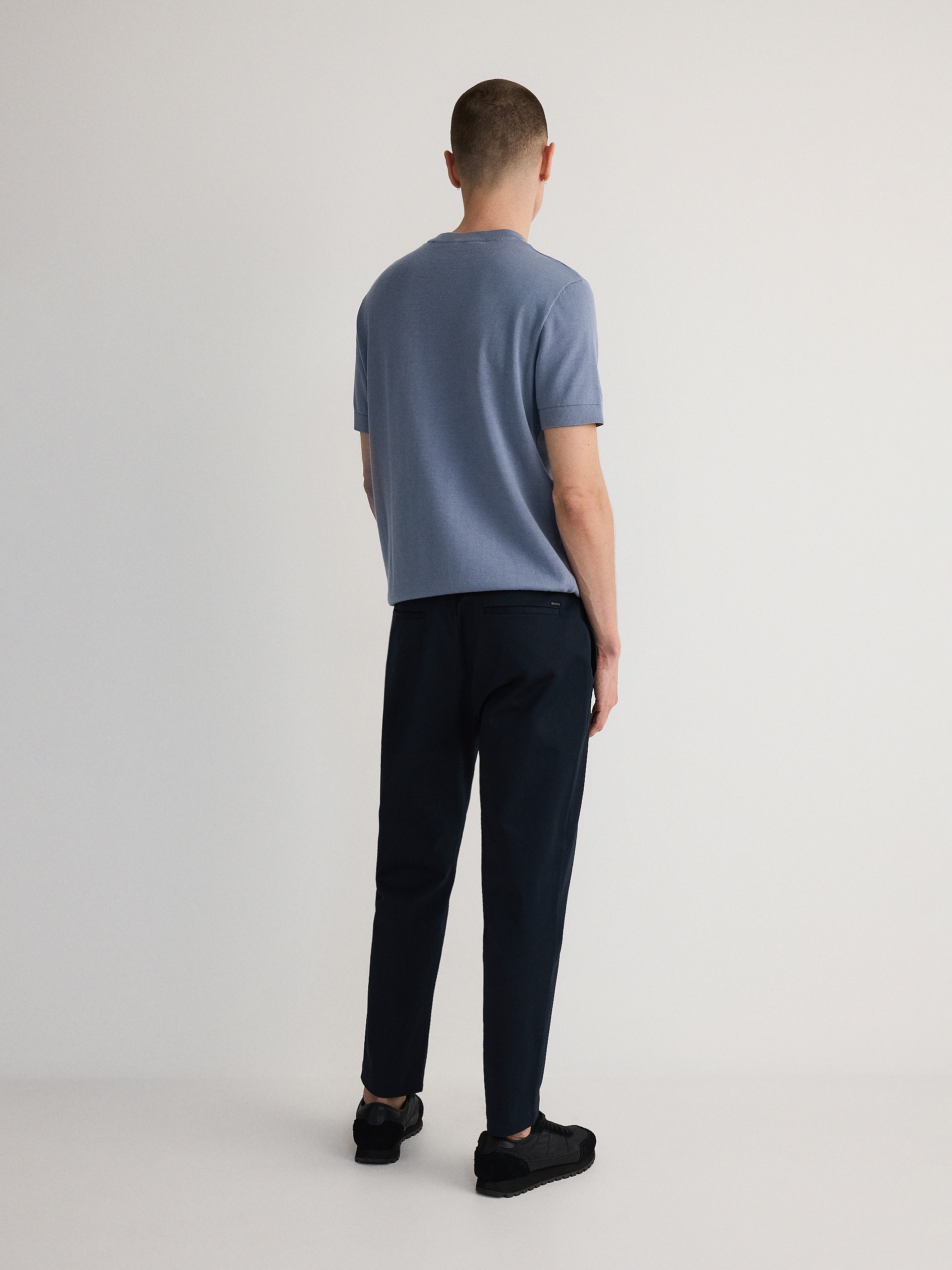Reserved - Spodnie chino leisure fit - granatowy
