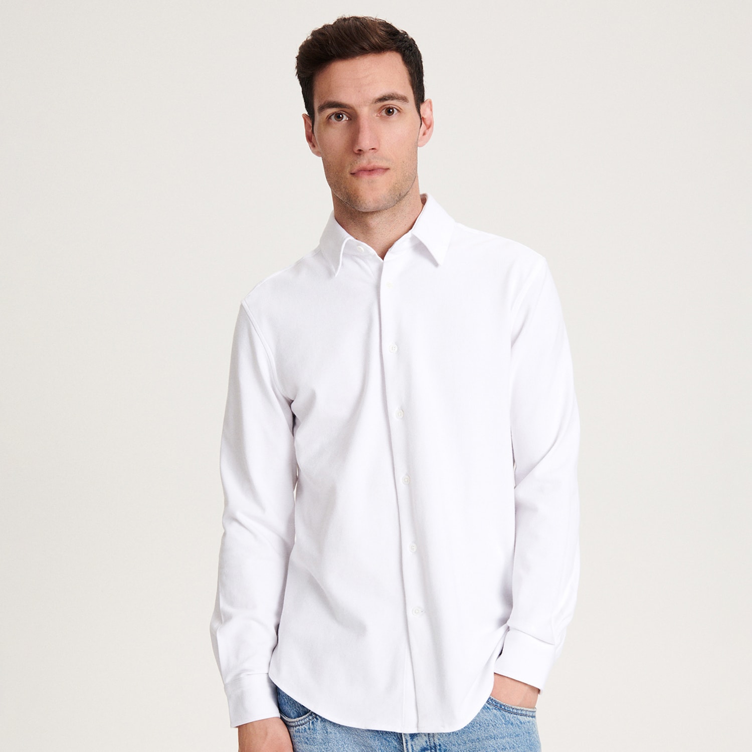 E-shop Reserved - Bavlnené tričko regular fit - Biela