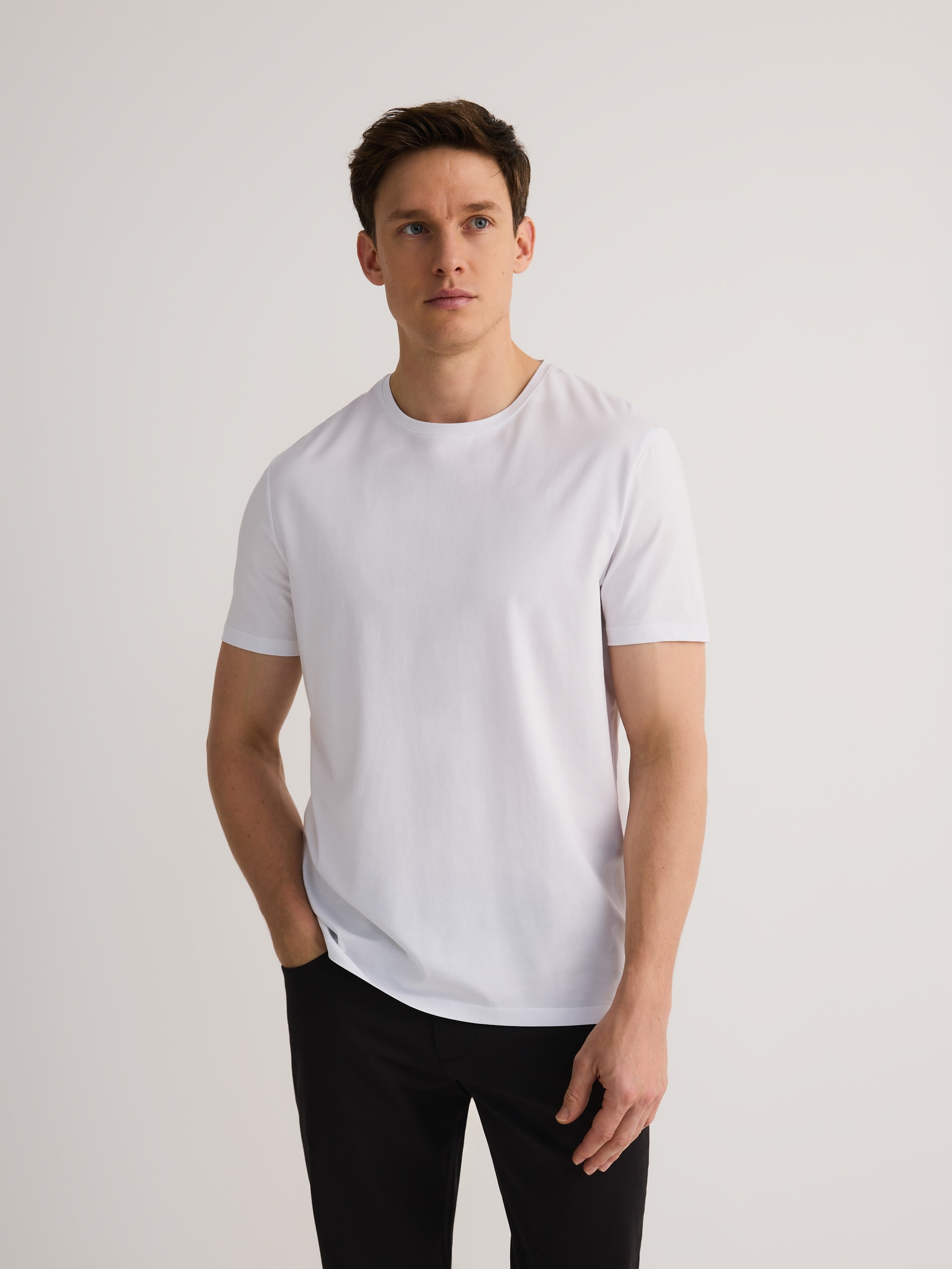 Reserved - Μπλούζα slim fit με μείγμα modal φωτογραφία