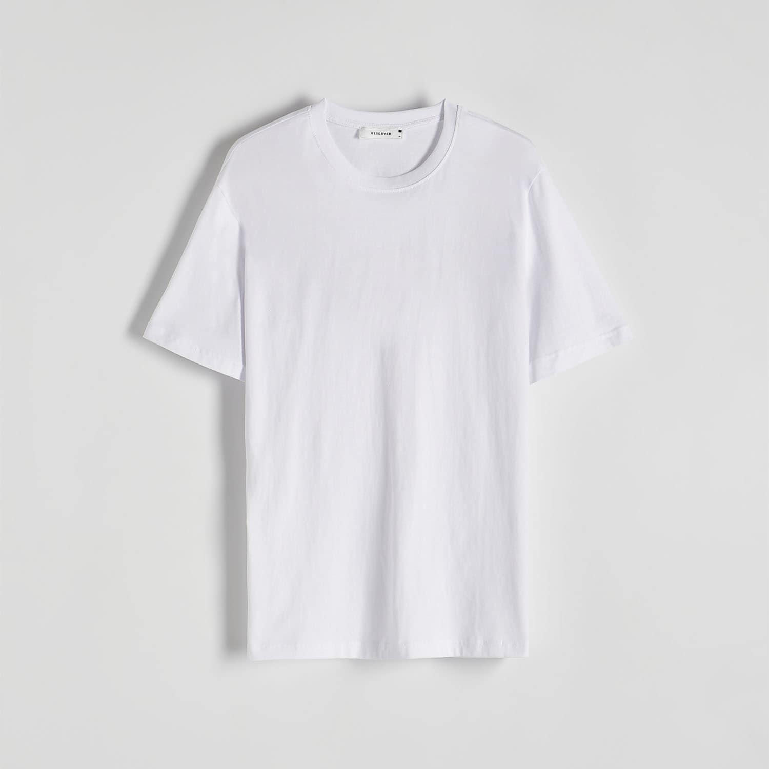 Levně Reserved - Bavlněné tričko střihu regular - Bílá