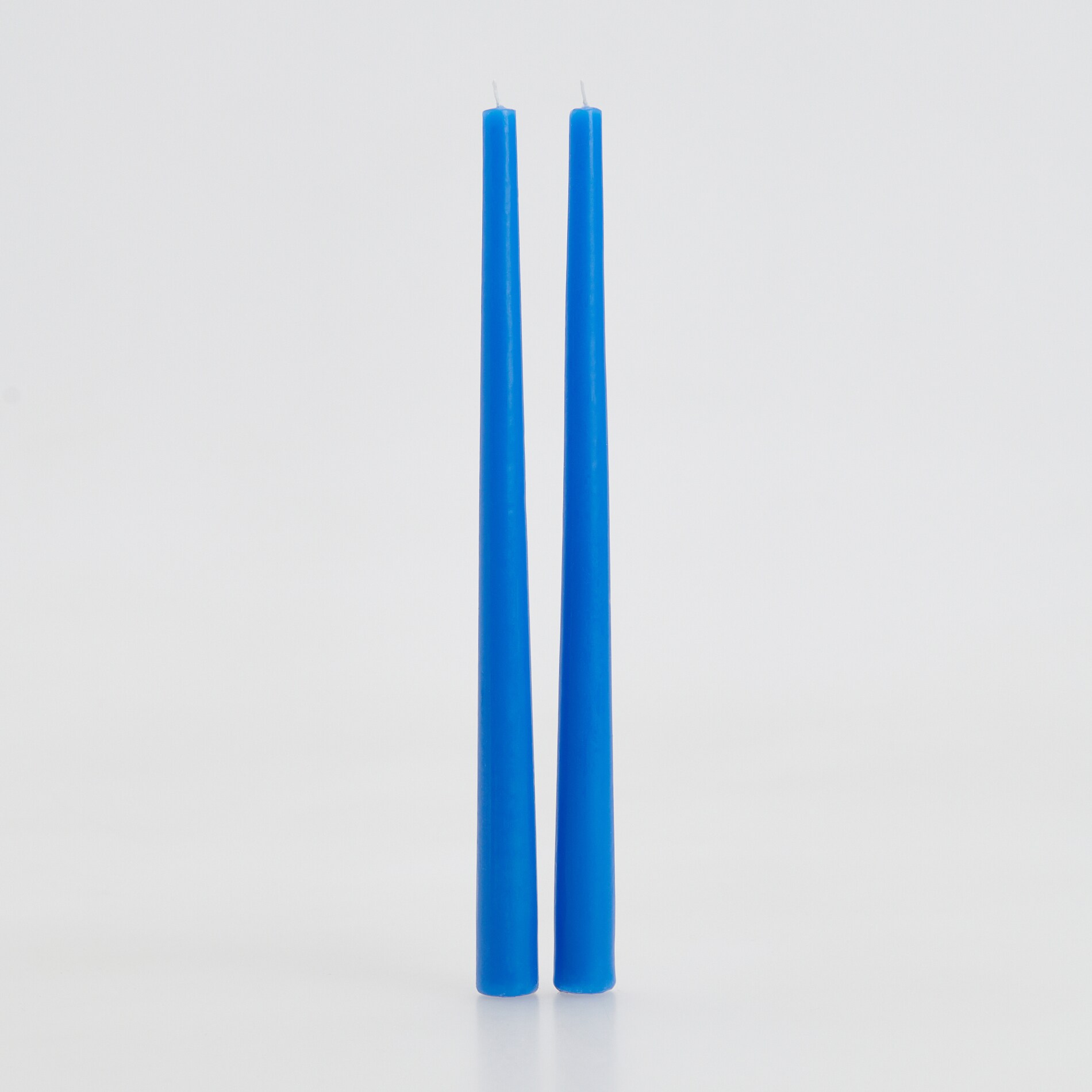 Reserved – Set de 2 lumânări conice – Albastru Albastru imagine noua 2022