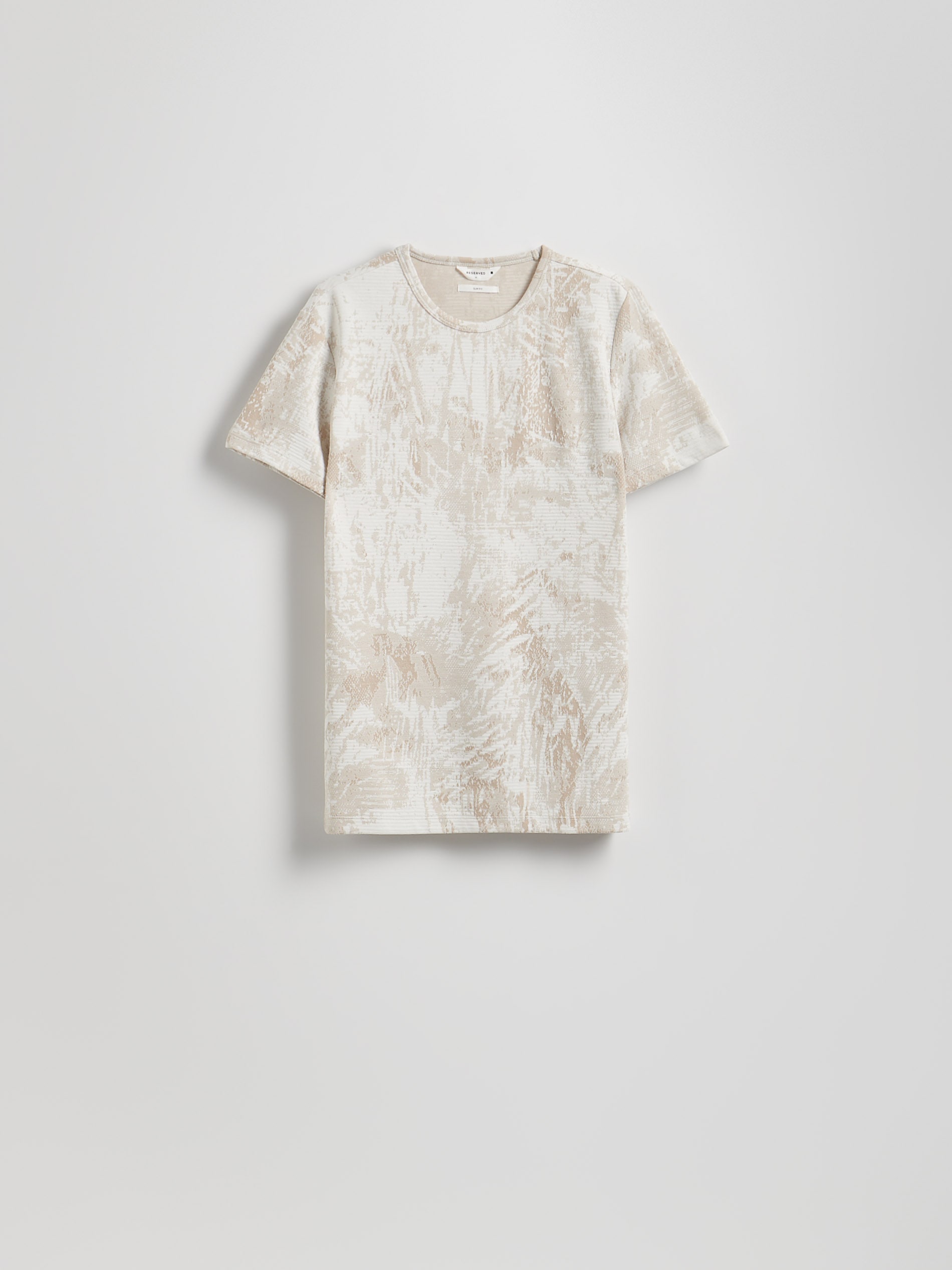 Reserved - Τοπ slim fit με μείγμα βισκόζης φωτογραφία