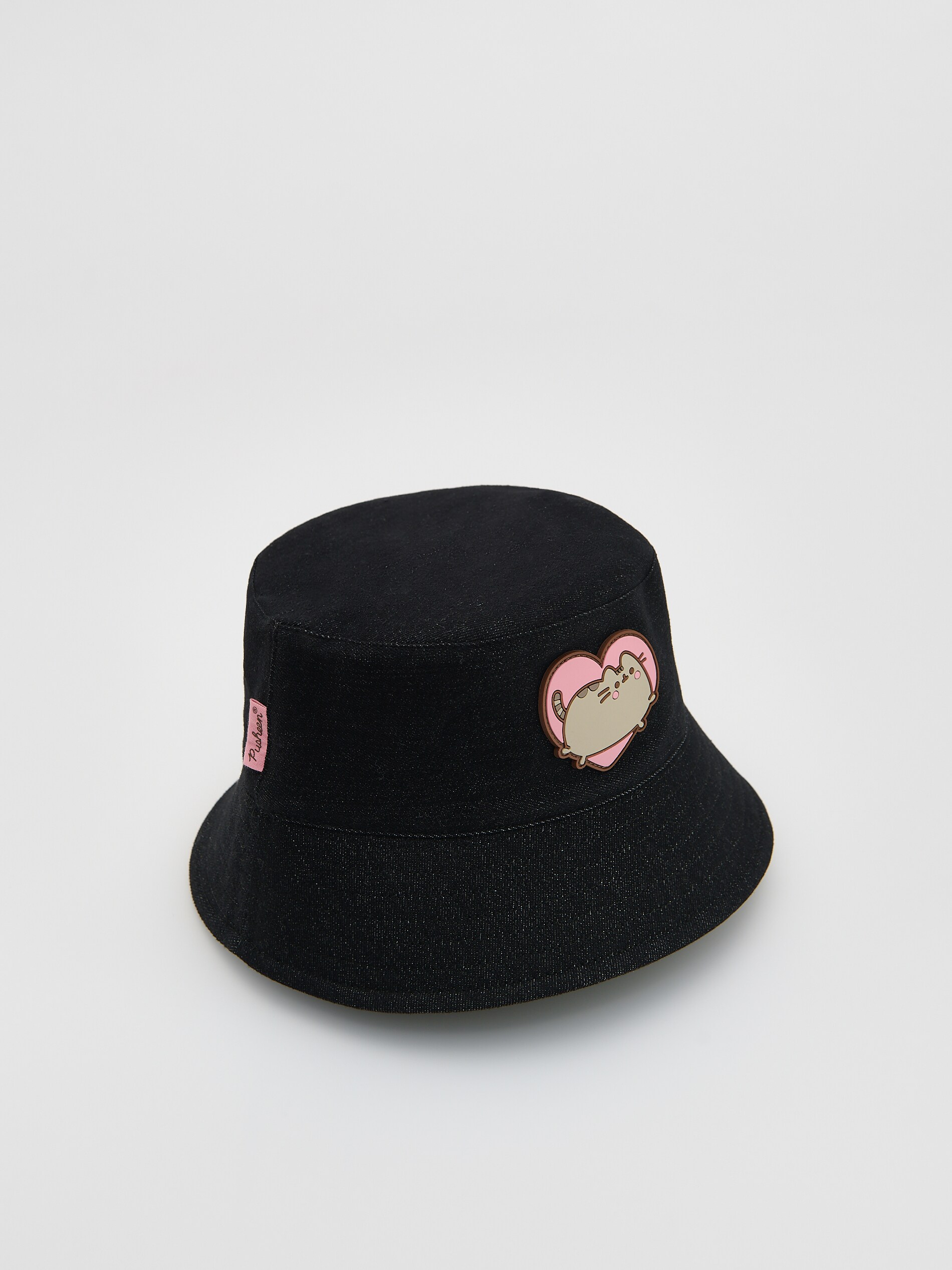 Reserved - GIRLS` HAT φωτογραφία