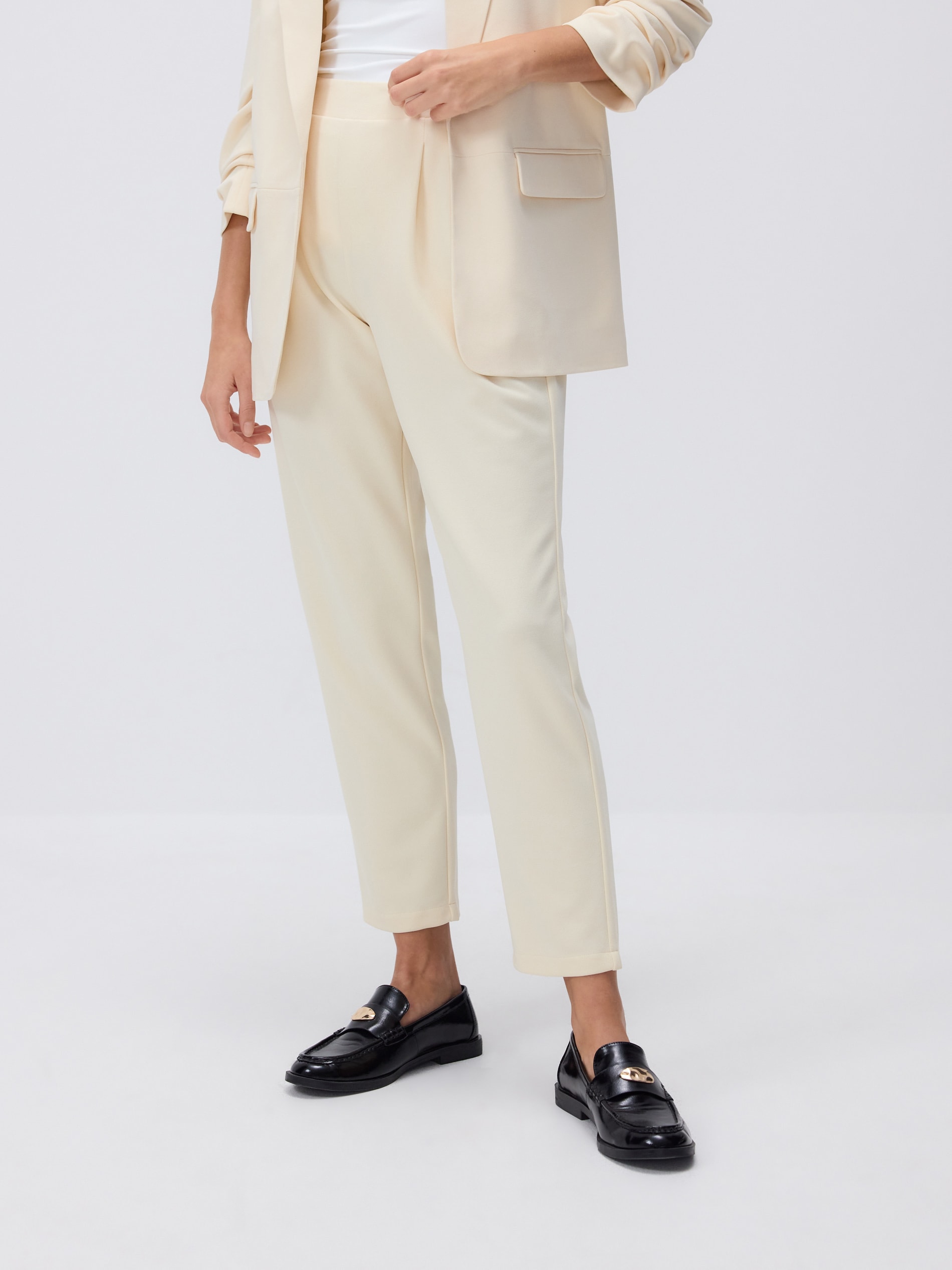 Reserved - LADIES` TROUSERS φωτογραφία