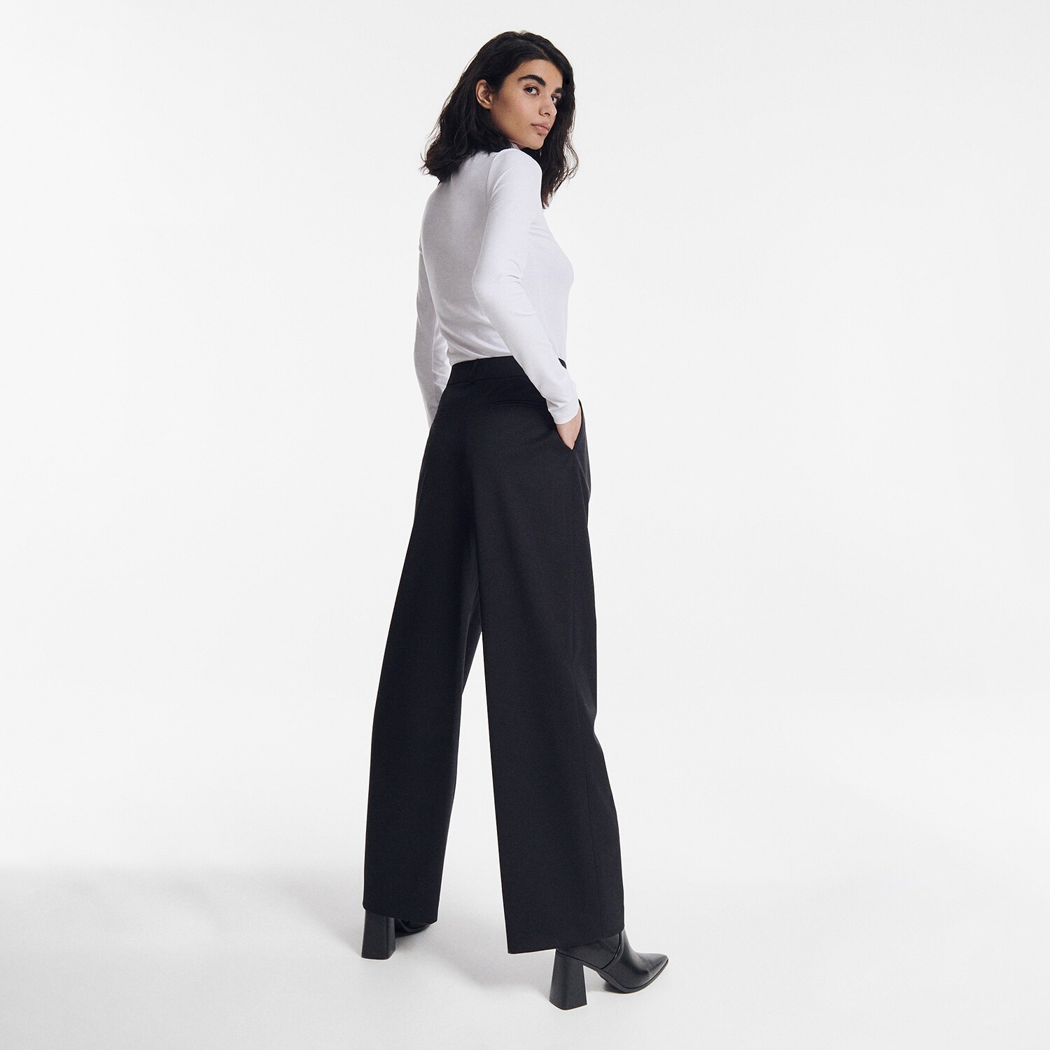Reserved – Ladies` trousers – Negru clothes imagine noua 2022