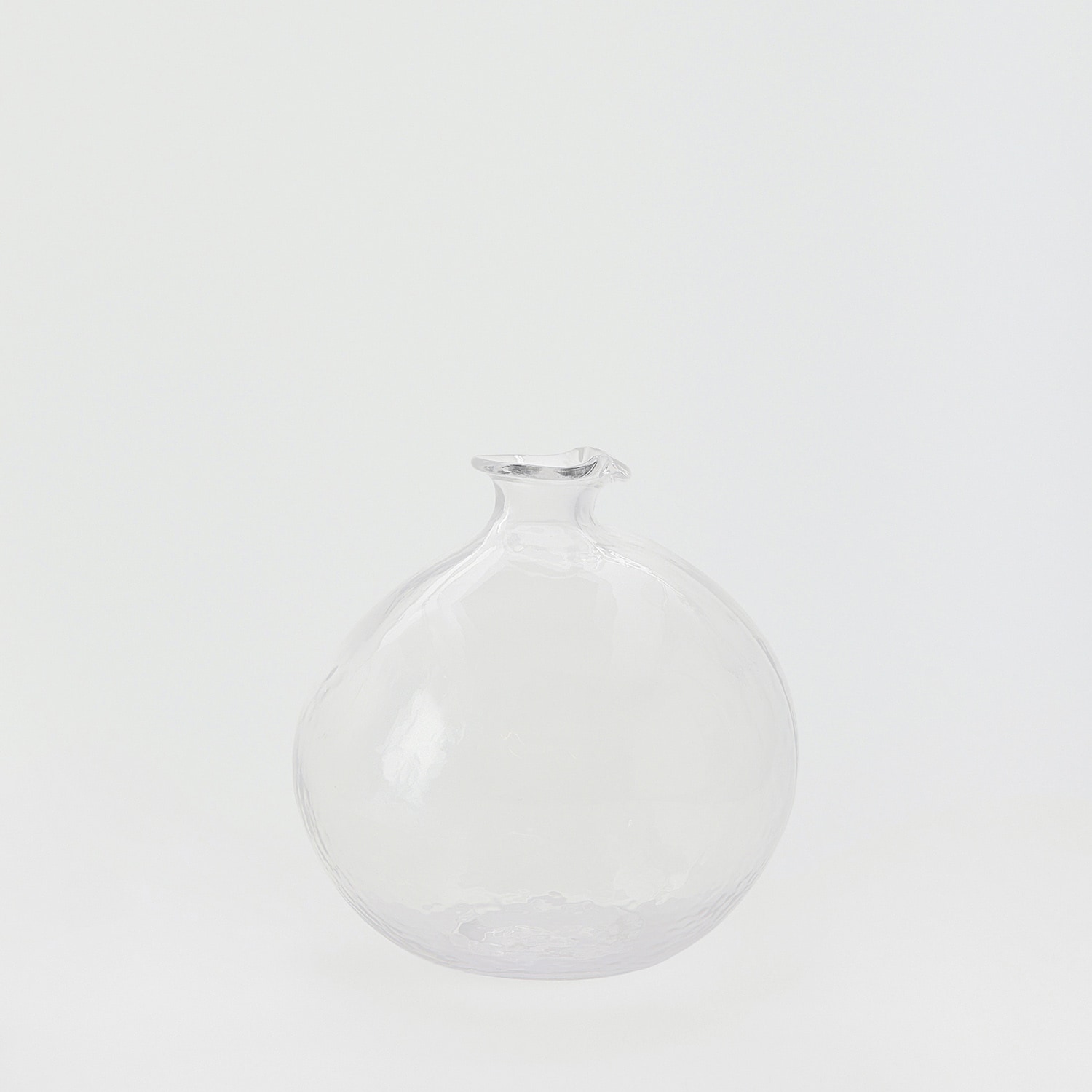 Reserved - Vază din sticlă - Alb