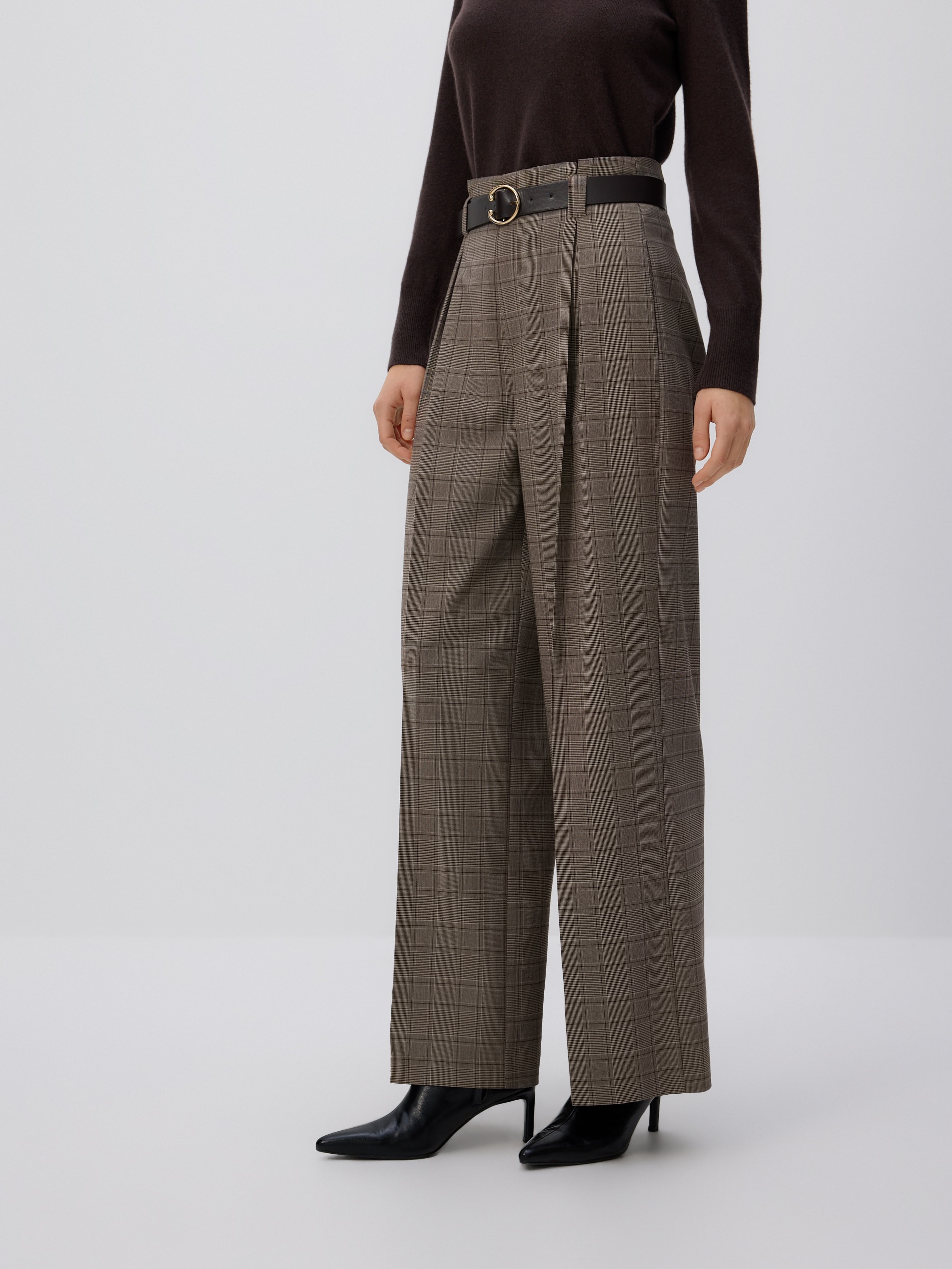 Reserved - Φαρδύ παντελόνι με πιέτες και ζώνη φωτογραφία