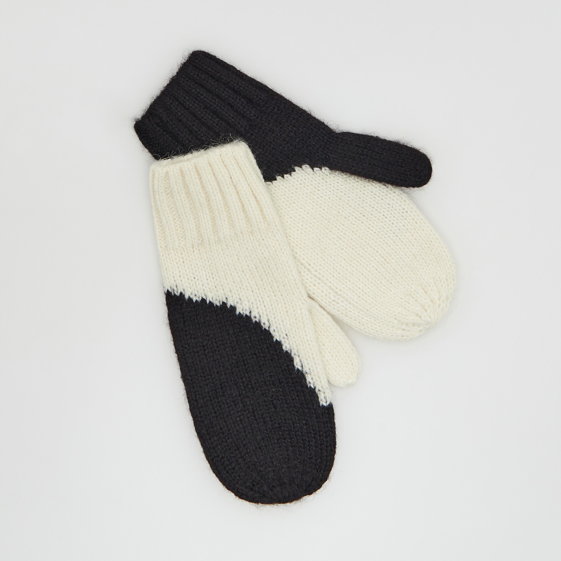 Reserved – Ladies` gloves – Negru accessories imagine noua 2022