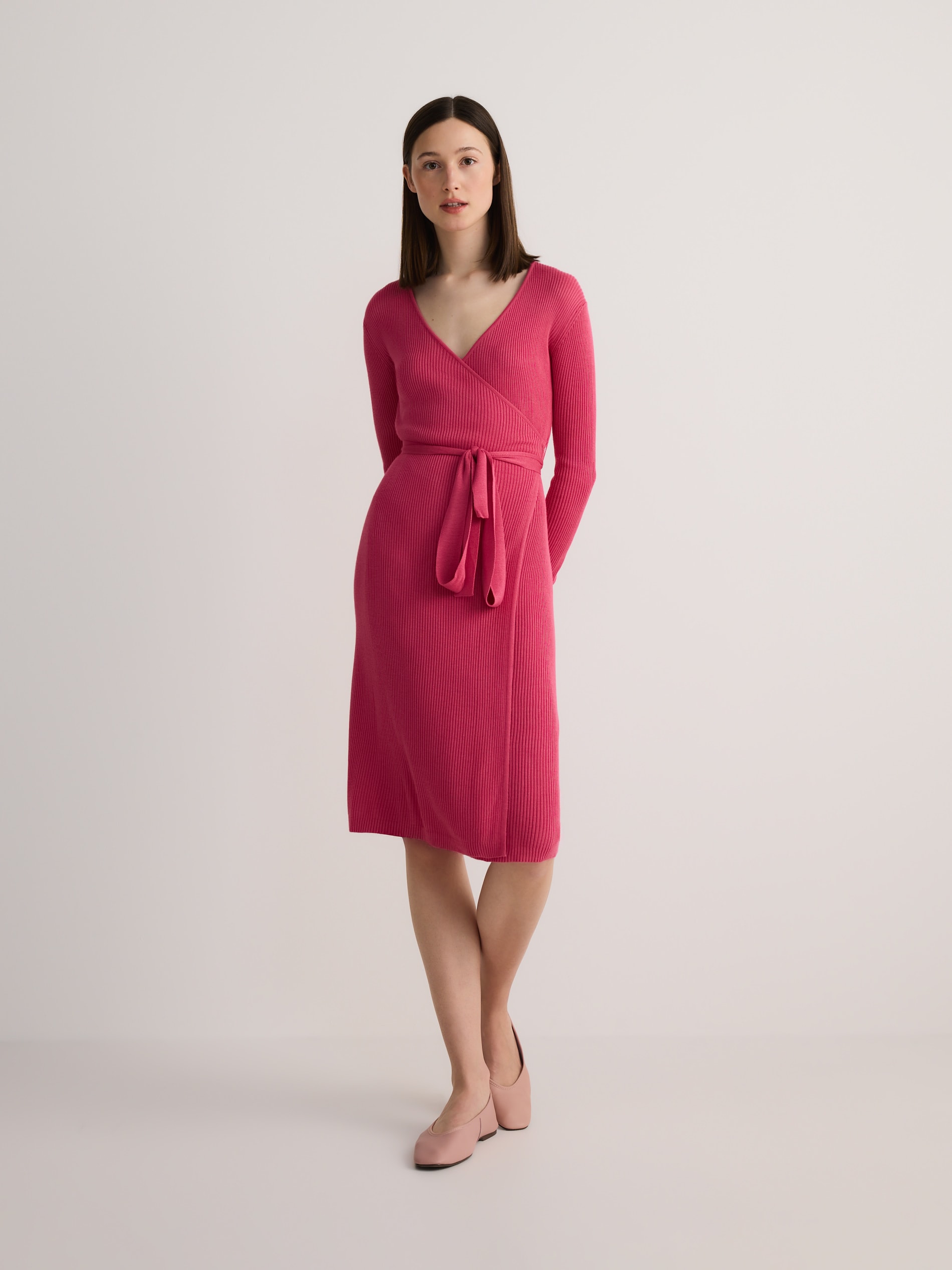 Reserved - LADIES` DRESS φωτογραφία
