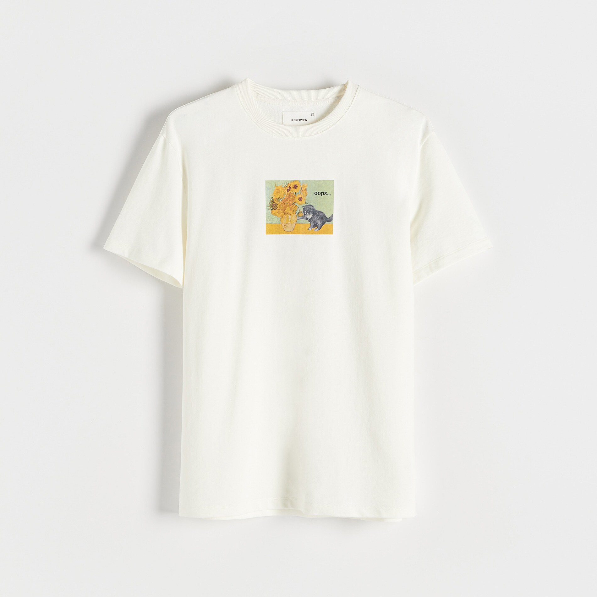 Reserved – Tricou cu croială regular și imprimeu – Ivory clothes imagine noua gjx.ro