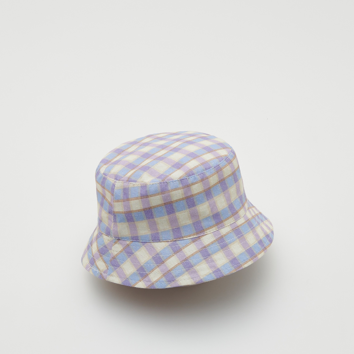 Reserved – Bucket hat în carouri – Alb accessories imagine noua 2022