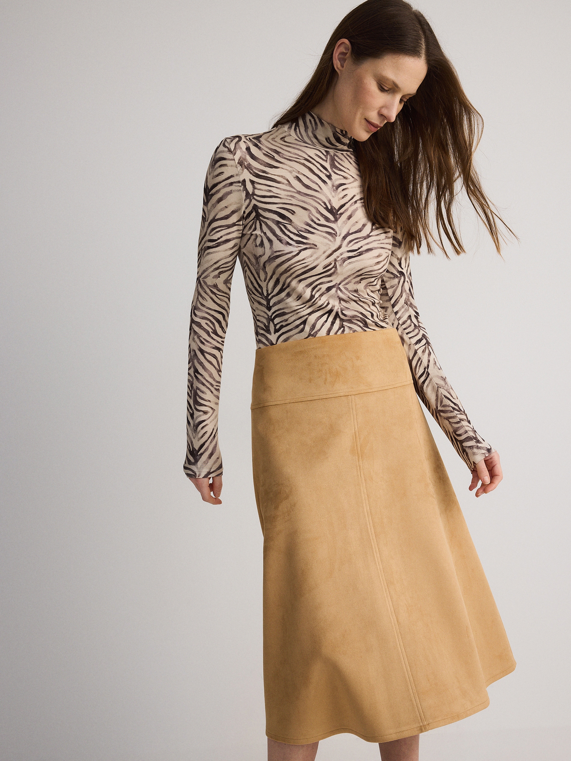 Reserved - LADIES` SKIRT φωτογραφία