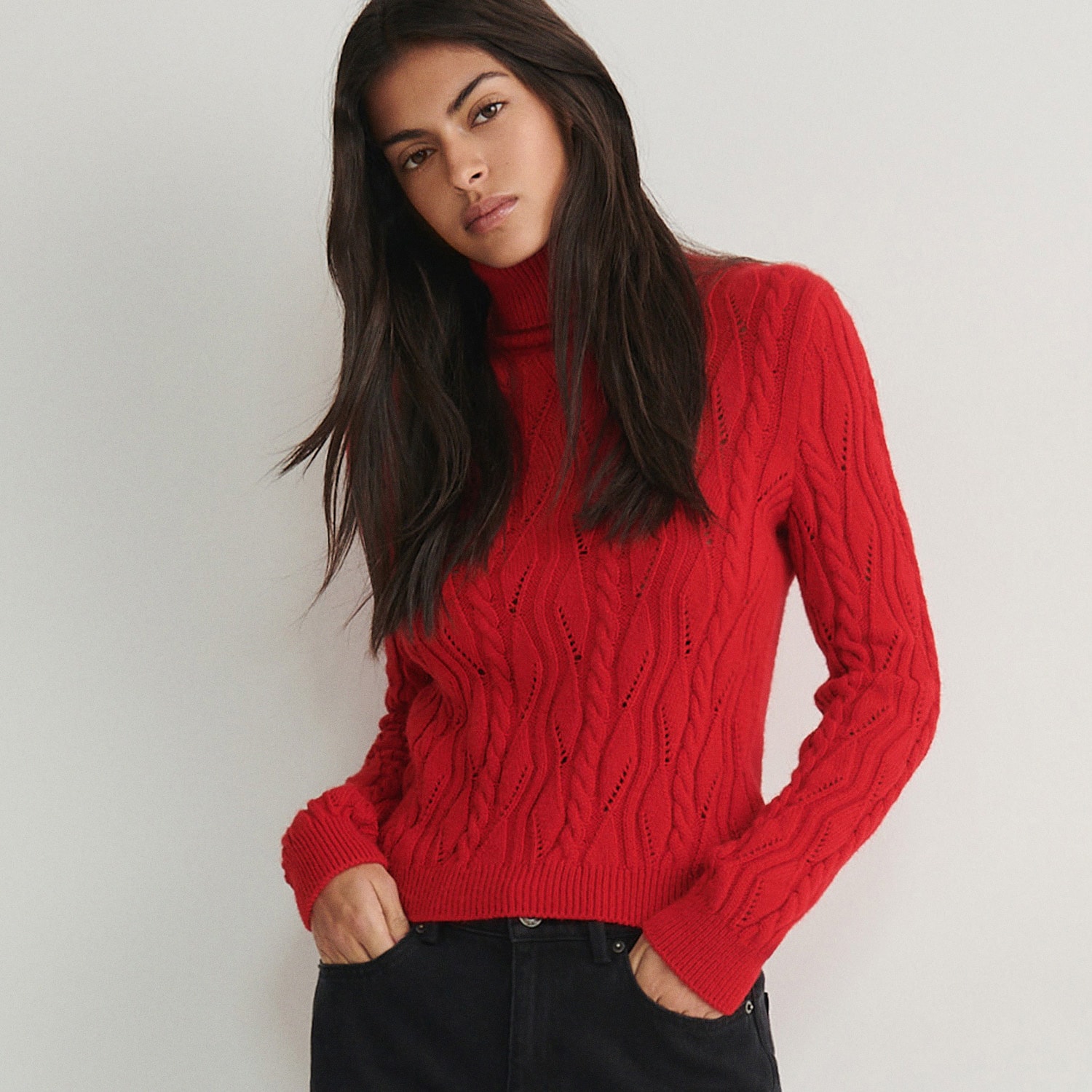 E-shop Reserved - Rolákový sveter s ažúrovým detailom - Červená