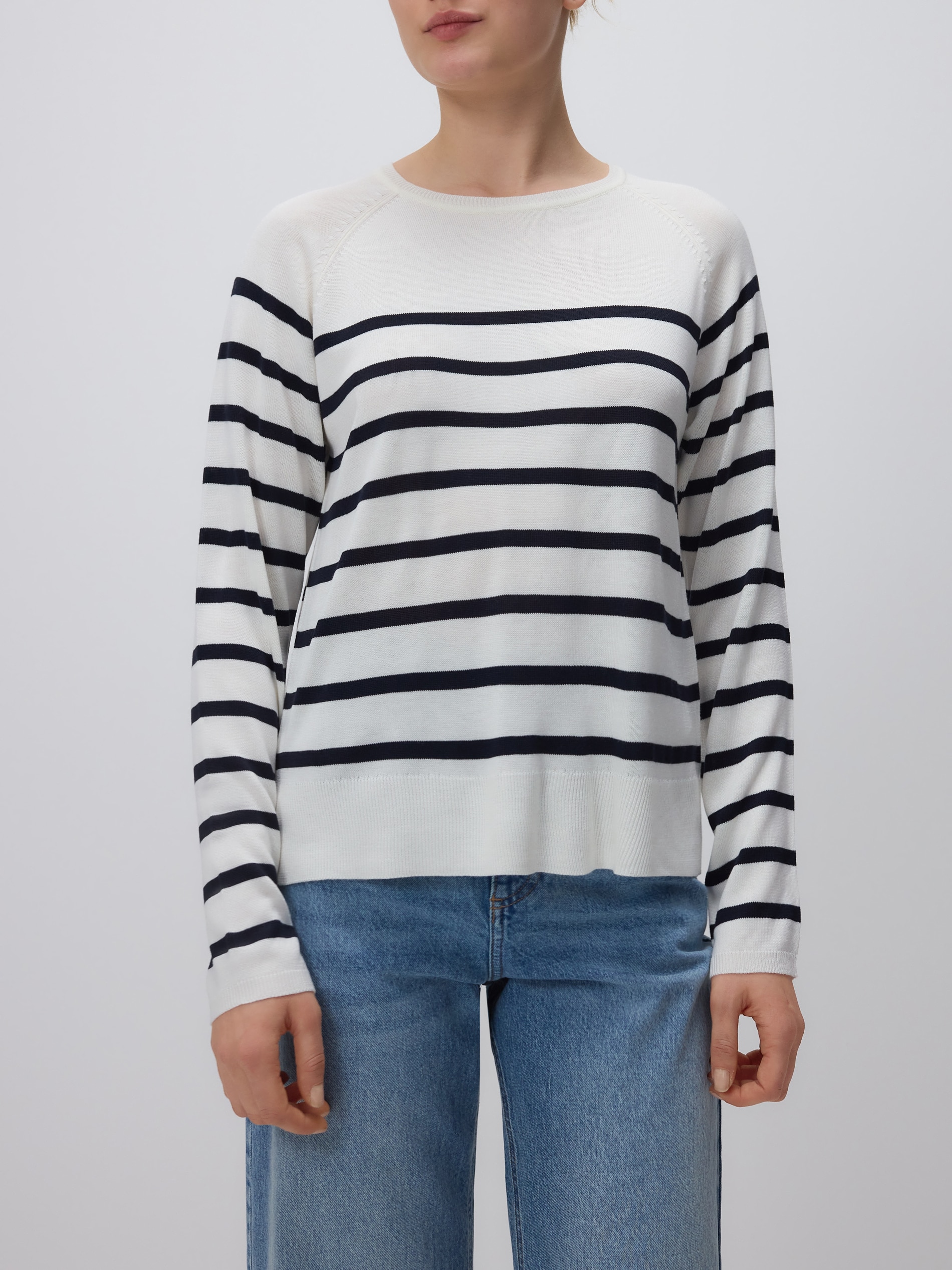 Reserved - LADIES` SWEATER φωτογραφία