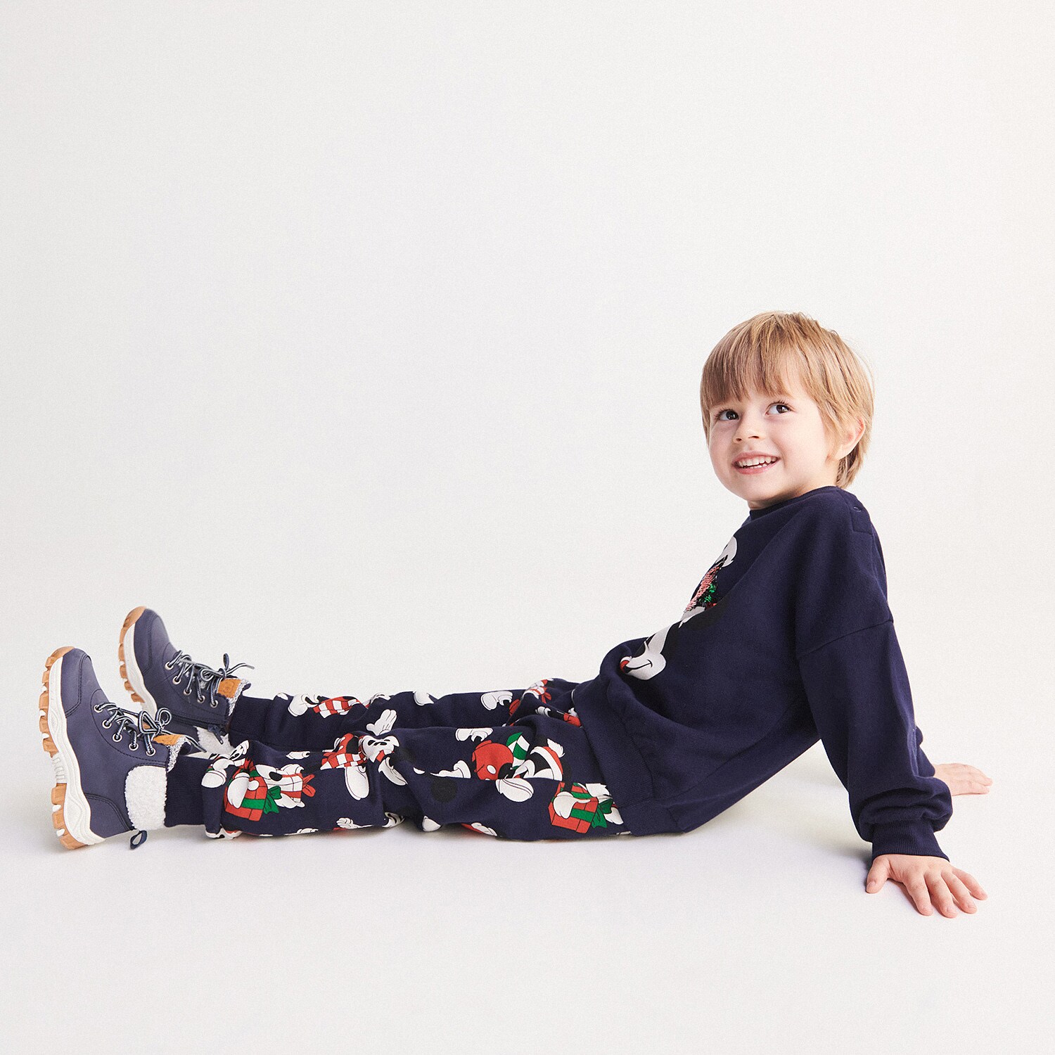Reserved – Pantaloni Mickey Mouse – Albastru Albastru imagine noua 2022