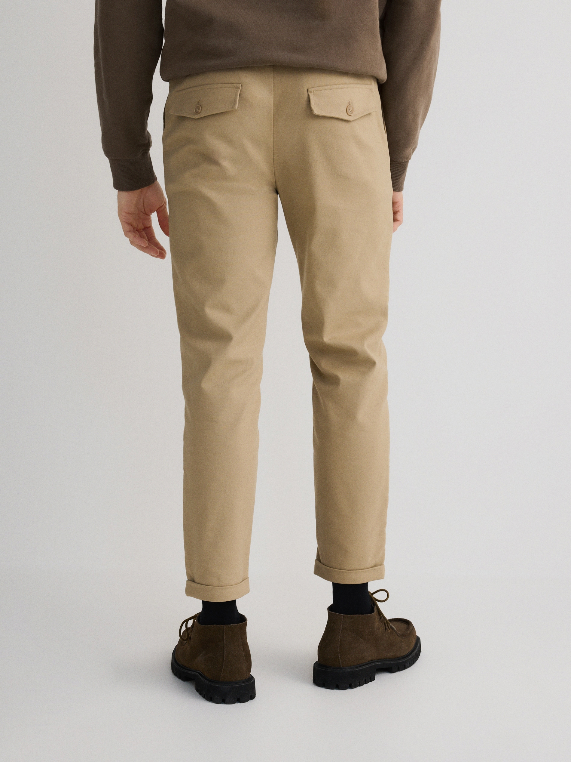 Reserved - Pantaloni carrot fit - beige