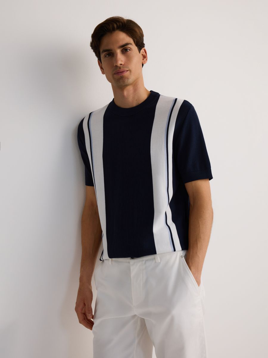 Szorty chino regular fit Kolor biały - RESERVED - 0051V-00X