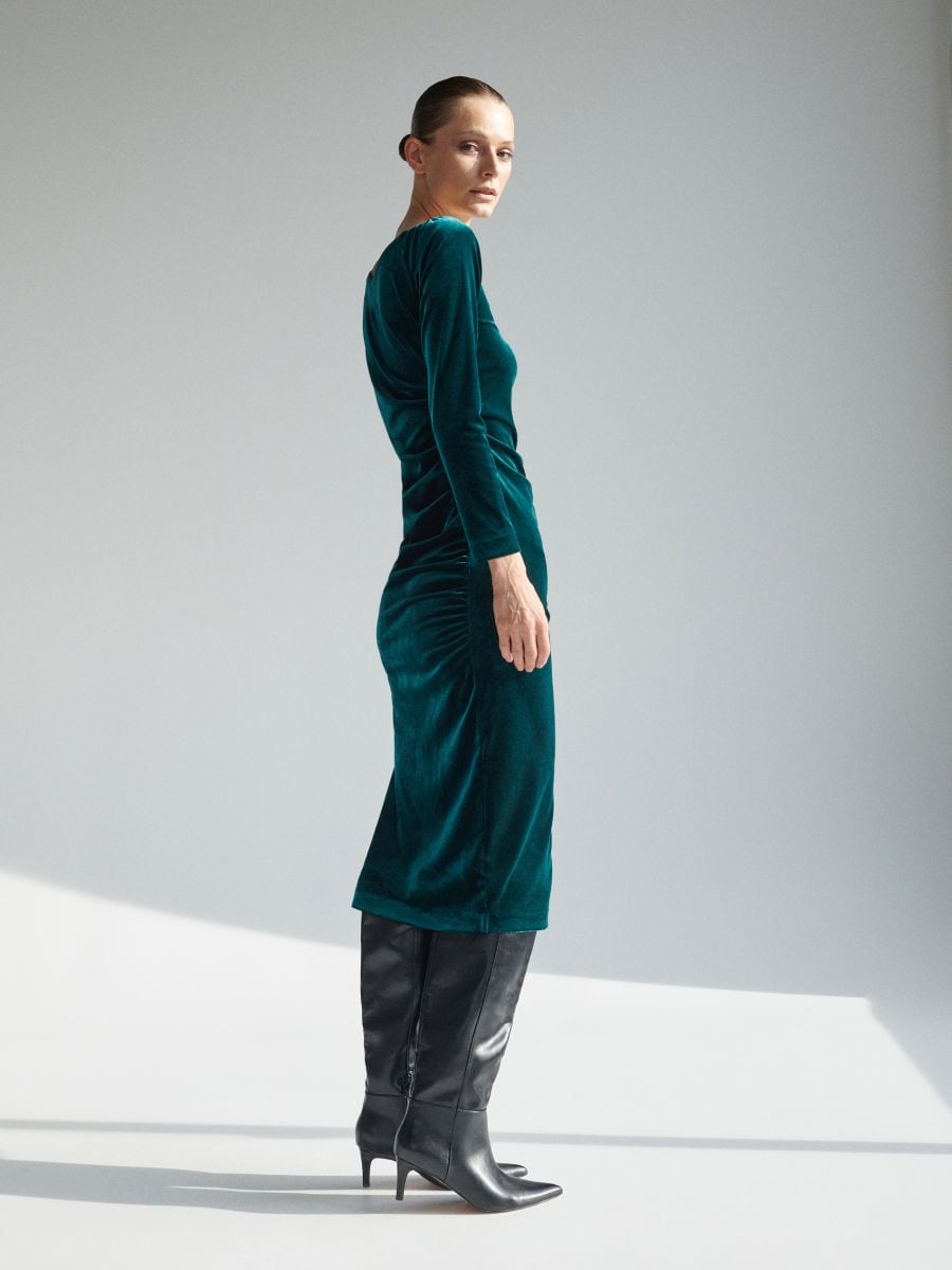 Reserved green dress 2025