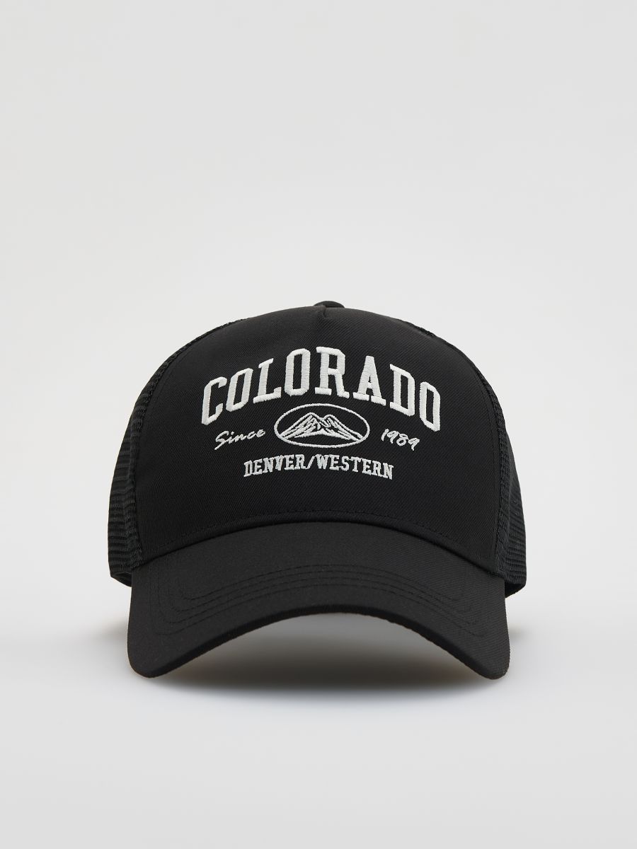 Trucker cap with embroidery - black - RESERVED