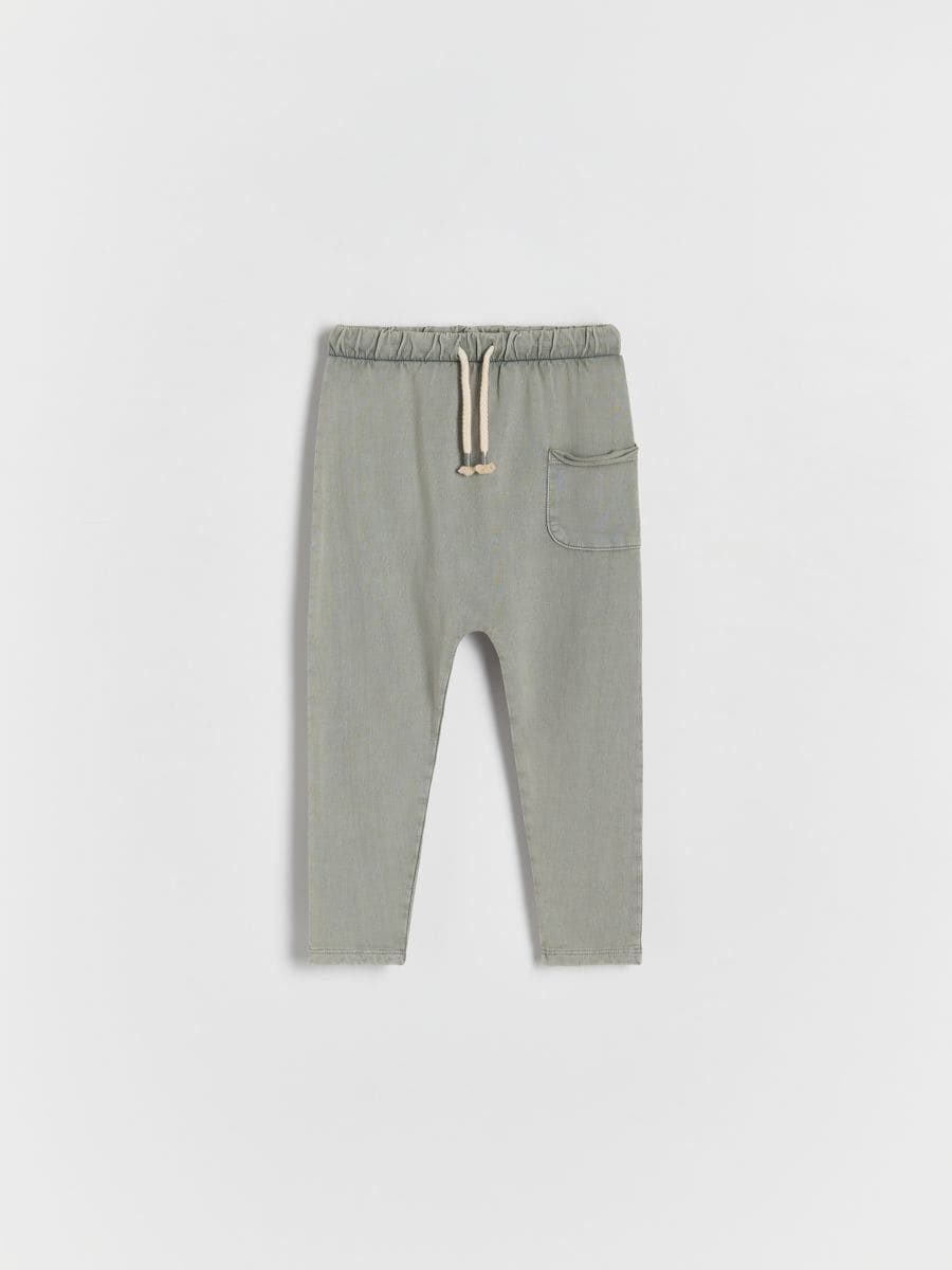 Sweatpants with wash effect - green - RESERVED