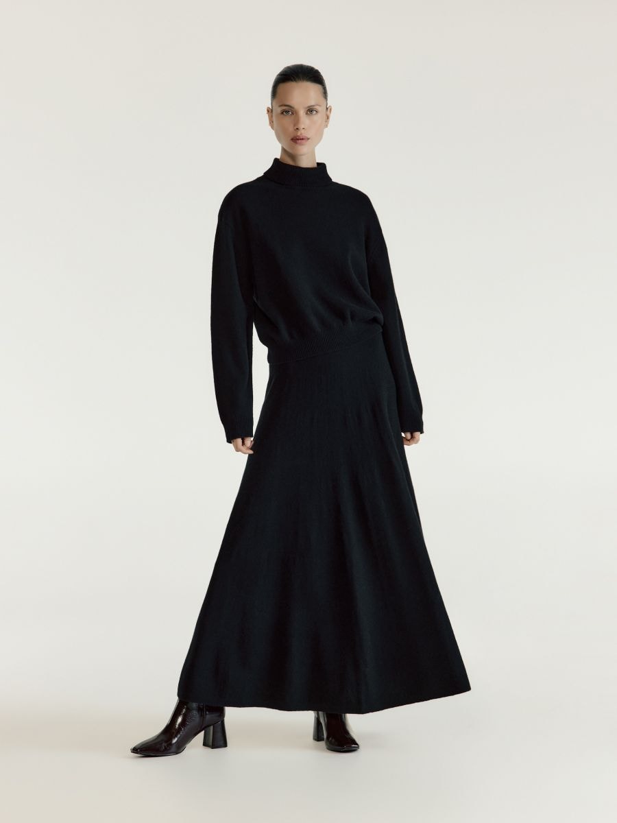 Midi skirt with wool - black - RESERVED