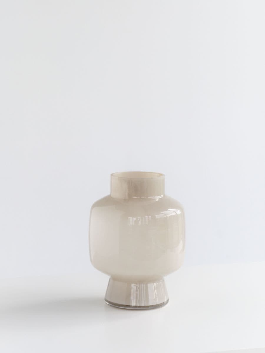 Vase aus Glas - mittelgrau - RESERVED