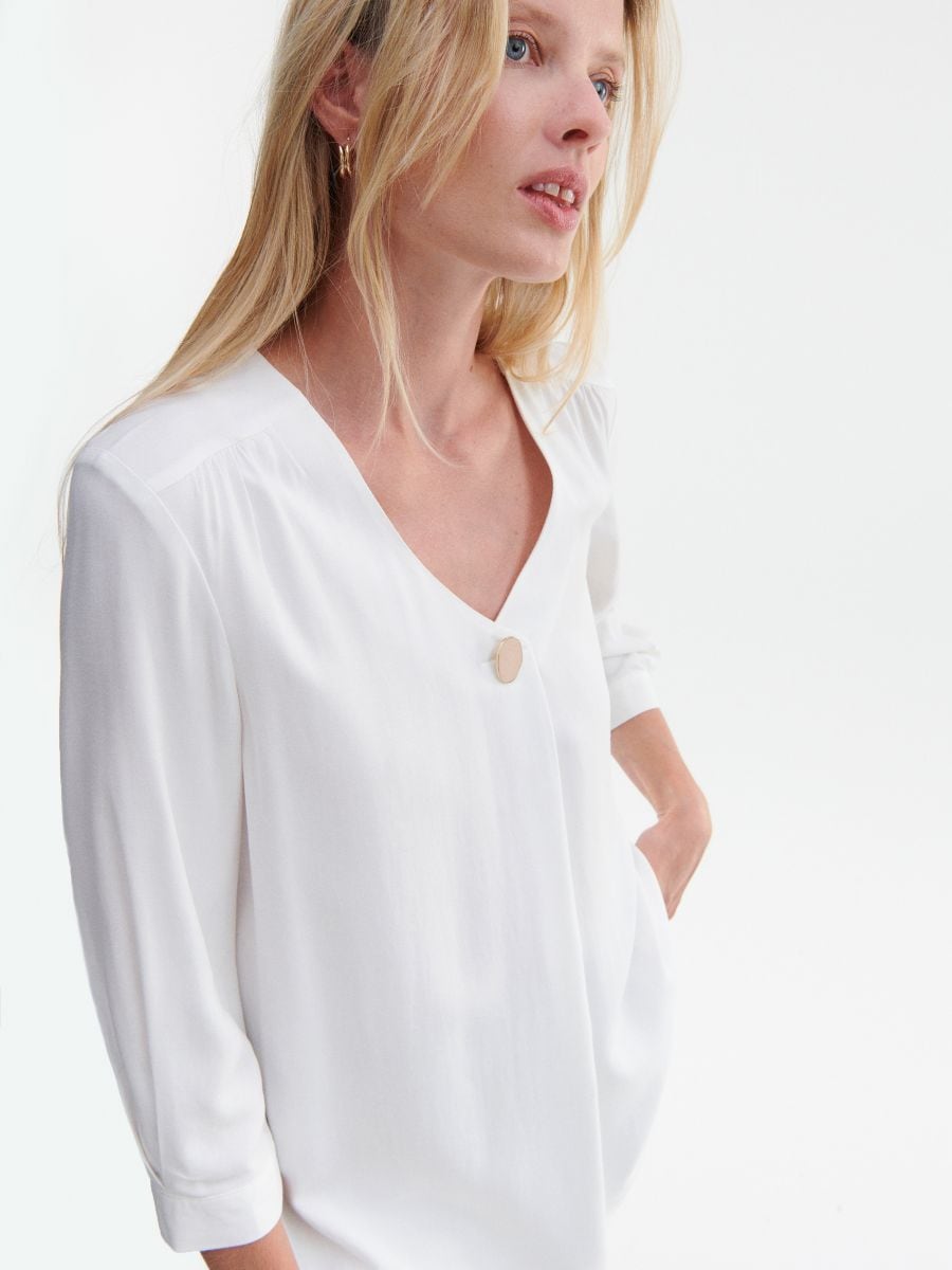 Viscose blouse with ruffle detail - white - RESERVED - 3