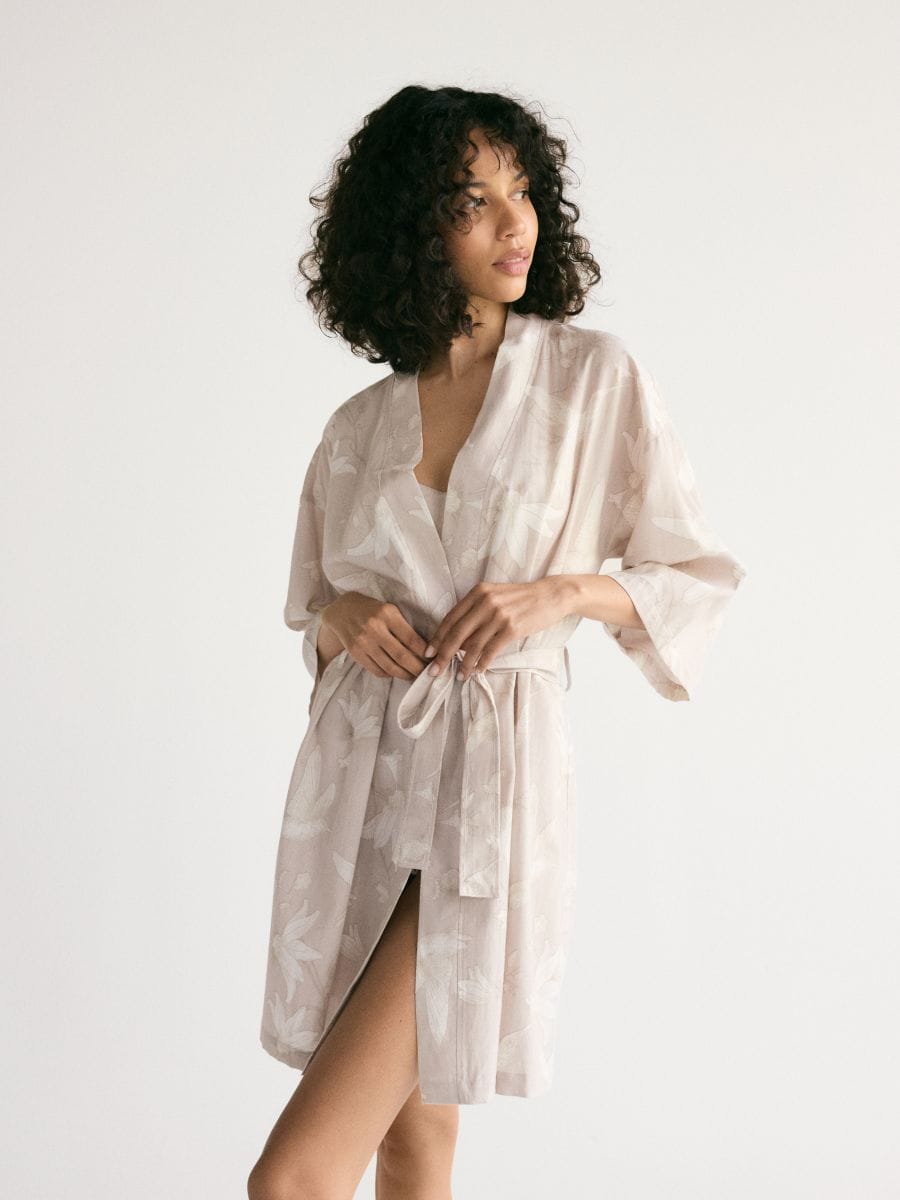 Patterned dressing gown with belt - beige - RESERVED