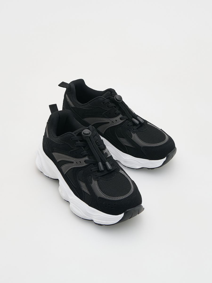 Sportowe buty Kolor czarny - RESERVED - 046EF-99X