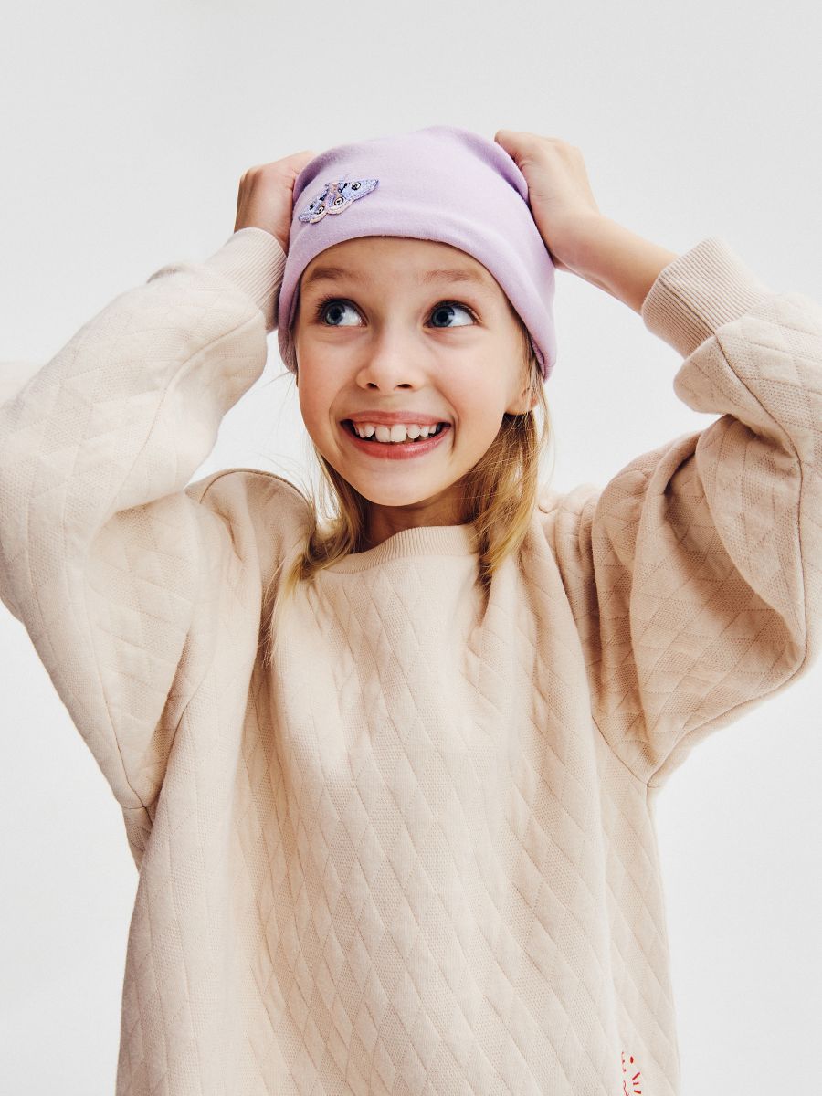 Beanie with appliqué - lavender - RESERVED - 2