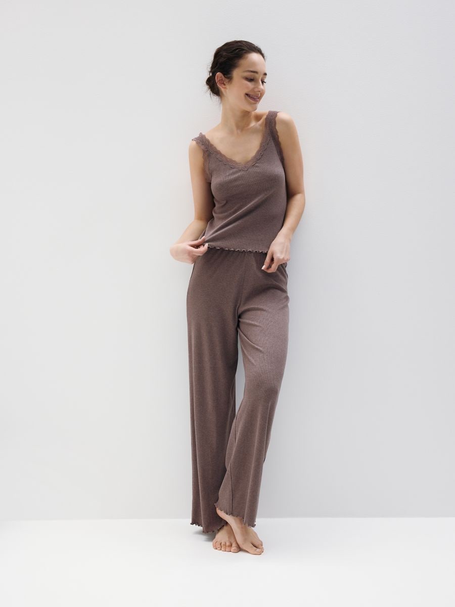 Zweiteiliges Pyjama-Set mit Spitzendetails - malve - RESERVED - 2