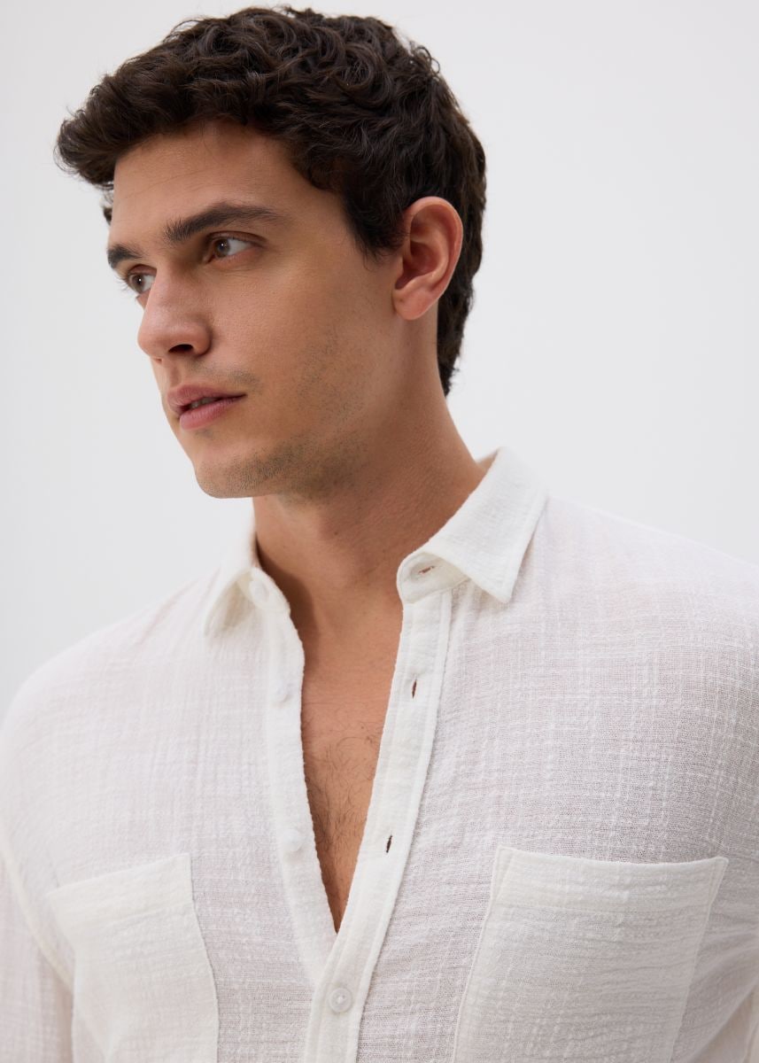 Πουκάμισο regular fit από ανάγλυφο ύφασμα - ΚΡΕΜ - RESERVED - 5