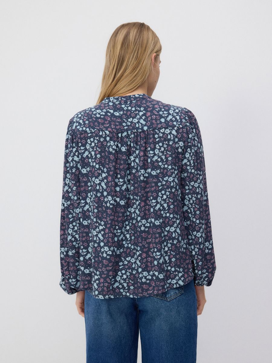 Viscose blouse with ruffle detail - multicolor - RESERVED - 5