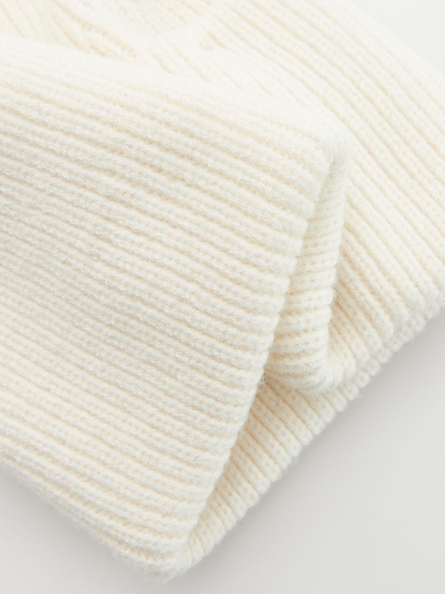 Beanie - cream - RESERVED - 2