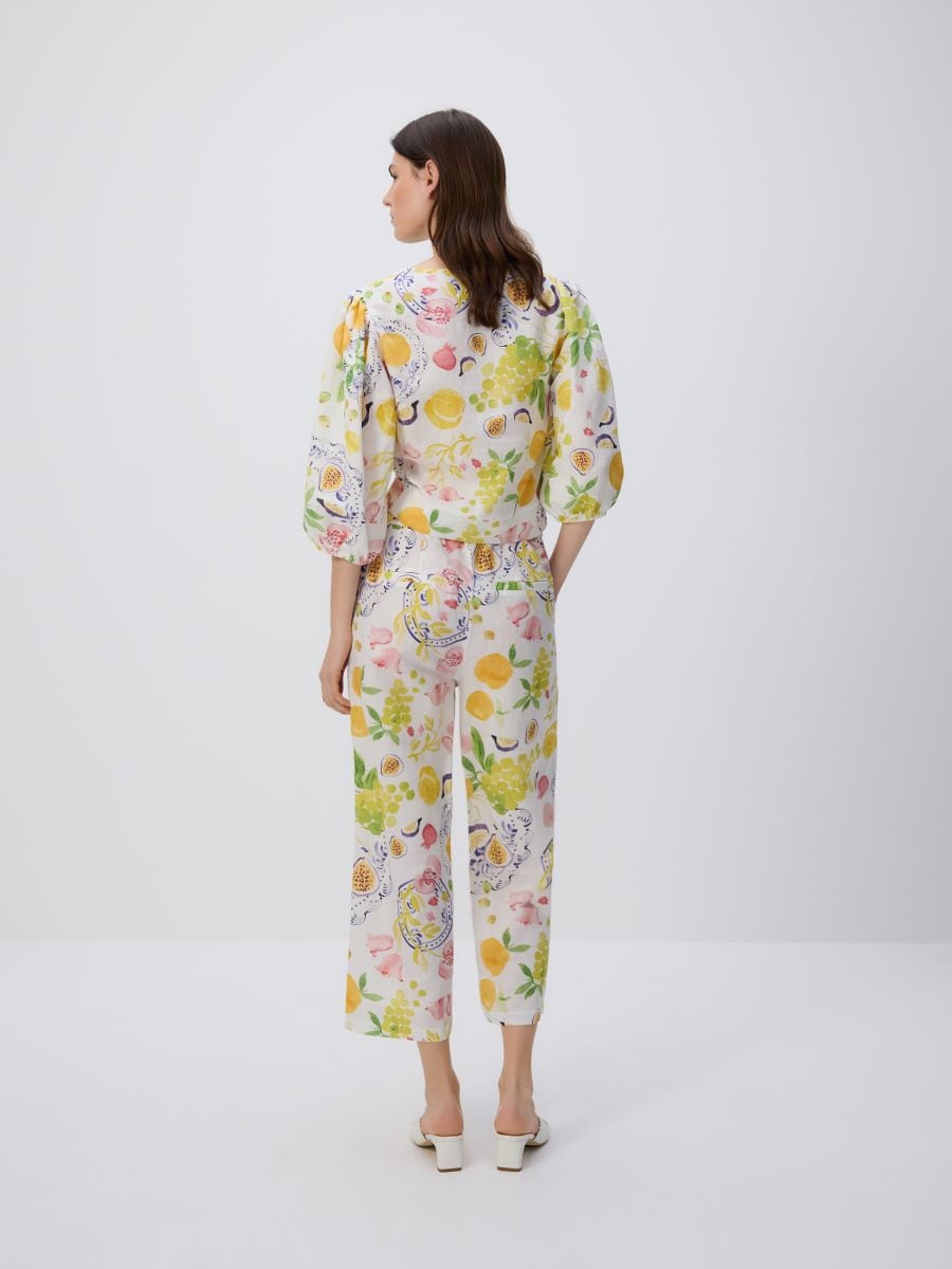 Patterned trousers with linen blend - multicolor - RESERVED - 4