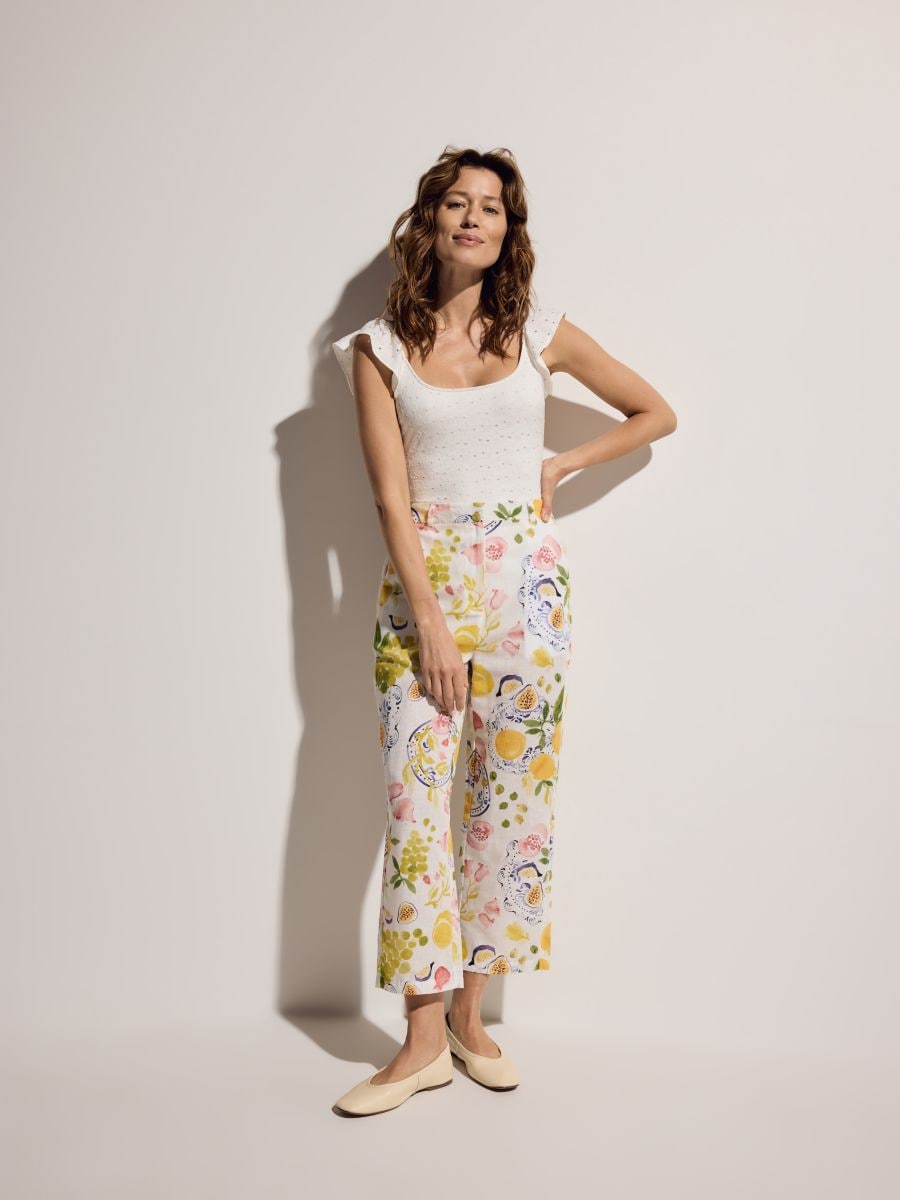 Patterned trousers with linen blend - multicolor - RESERVED - 3