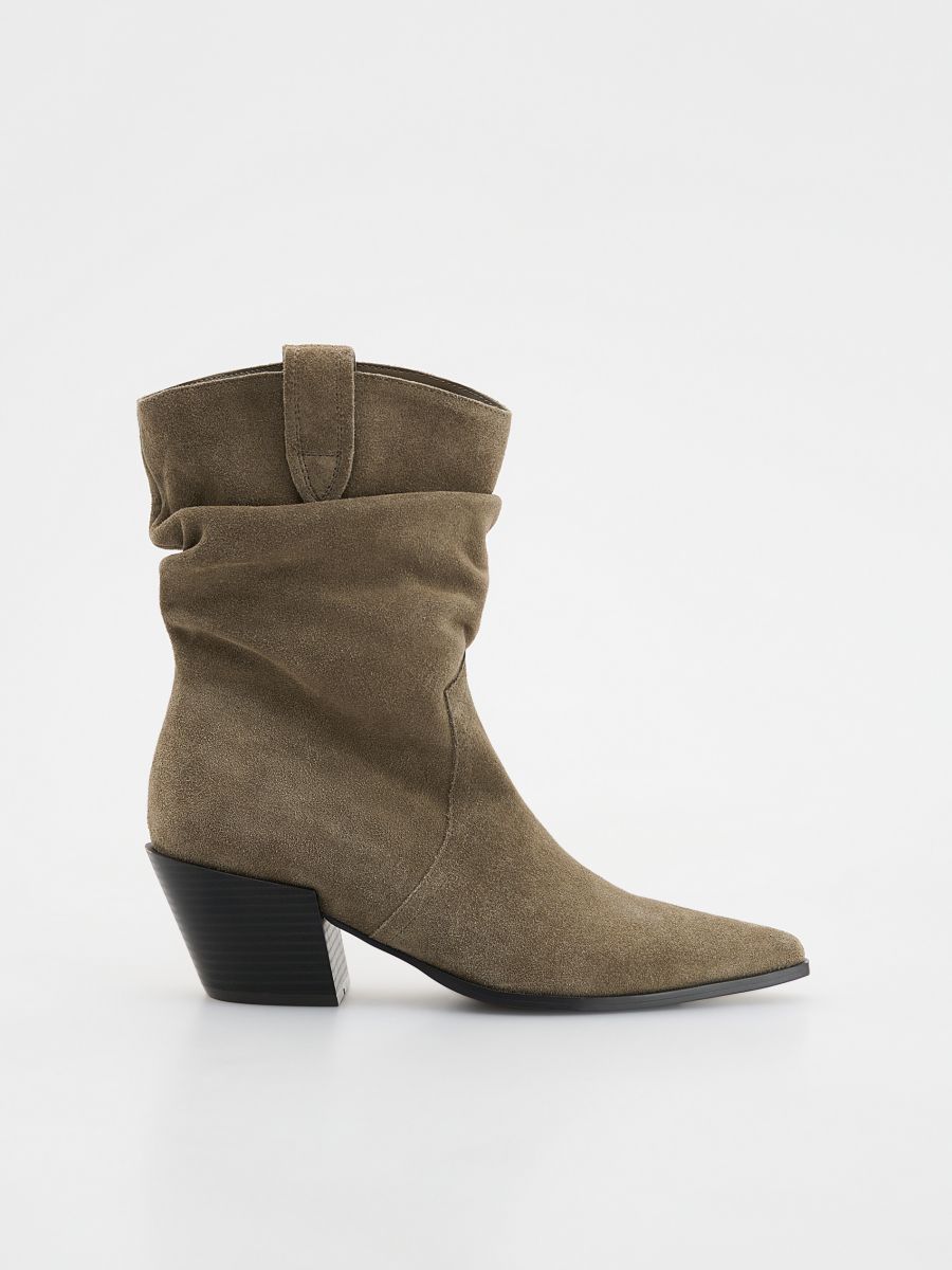Suede ankle boots with gathering - green - RESERVED
