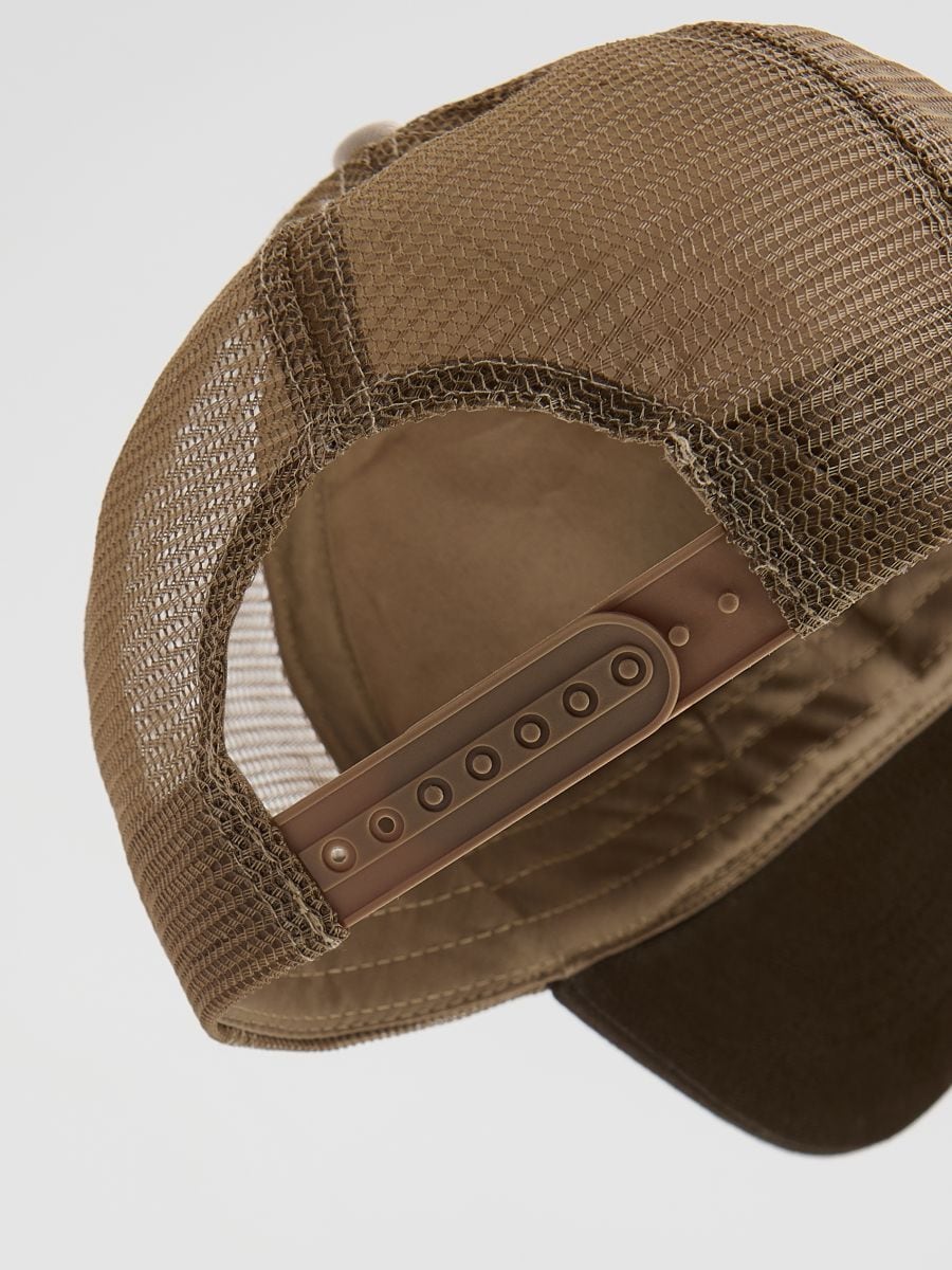 Trucker cap with patch - brown - RESERVED - 3