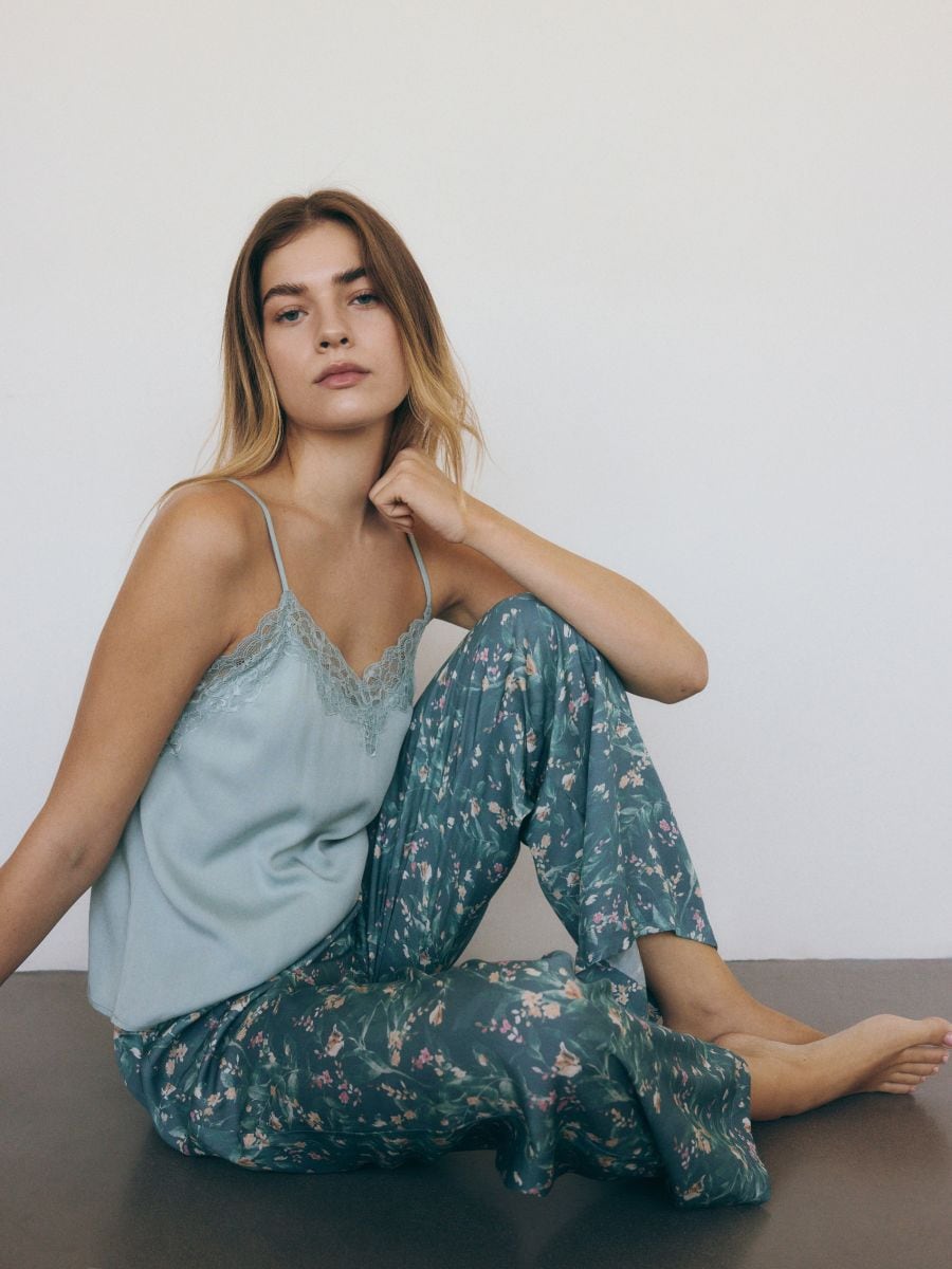 Ensemble de pyjama deux-pièces en viscose - vert d'eau - RESERVED