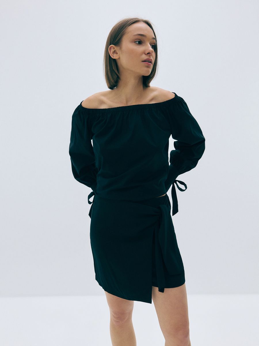 Mini sukně s vysokým podílem viskózy - černý - RESERVED