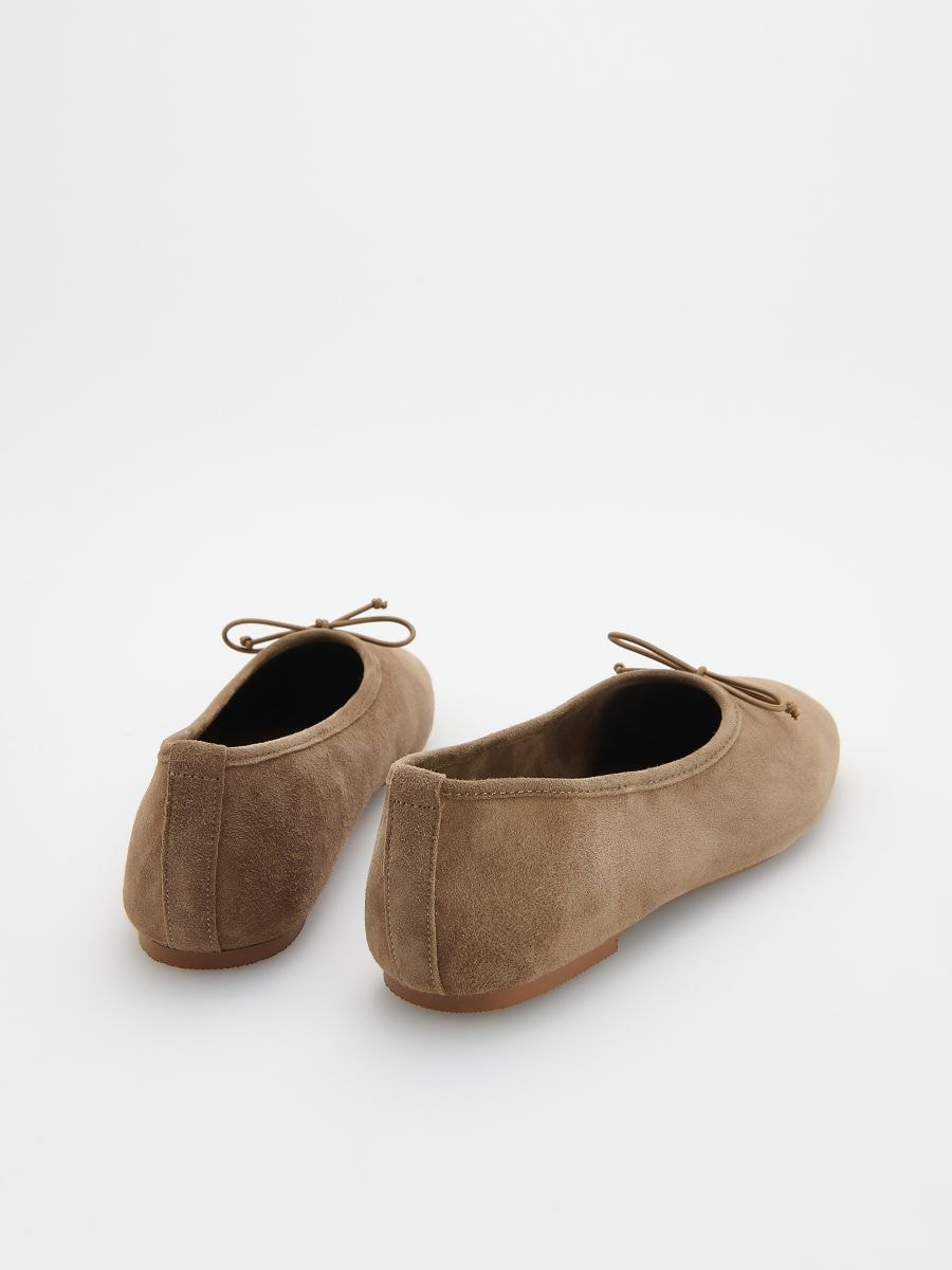 Ballerines en daim à finition nœud - Beige - RESERVED - 3
